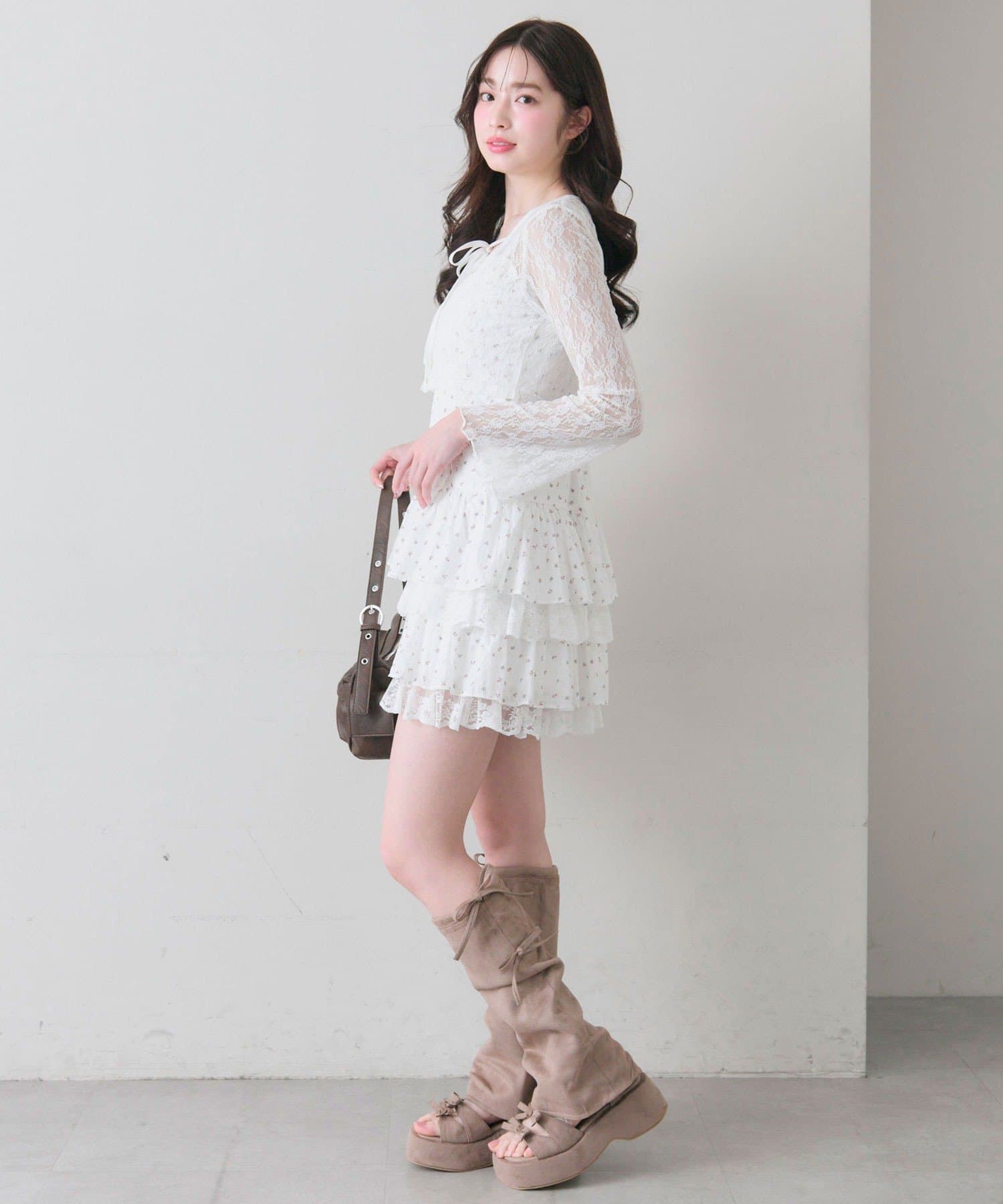 OLIVE des OLIVE(オリーブ デ オリーブ) レースティアードワンピとカーデのセット