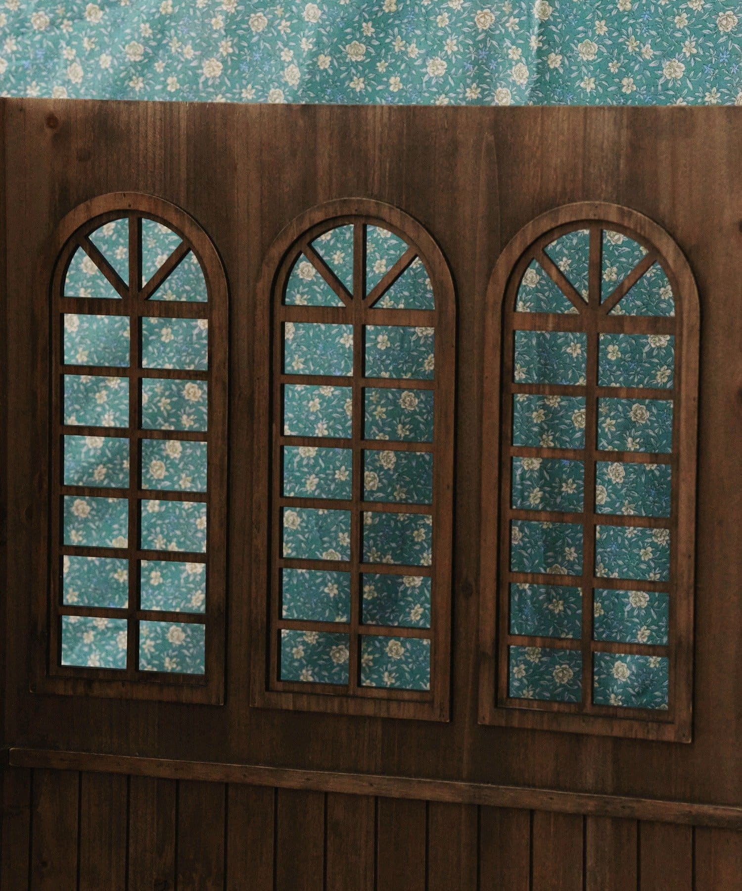 salut!(サリュ) 《1/3サイズ》アンティーク背景ボード／petit monde