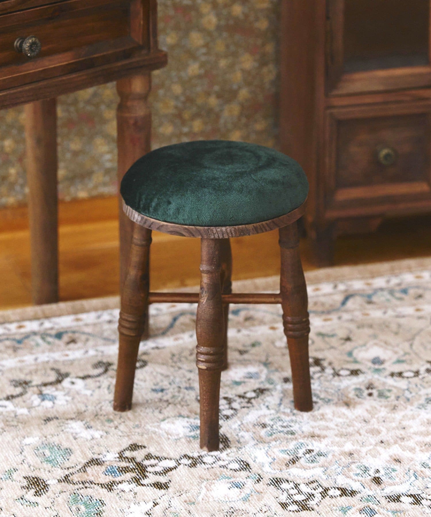 salut!(サリュ) 《1/3サイズ》インテリアクッションスツール／petit monde