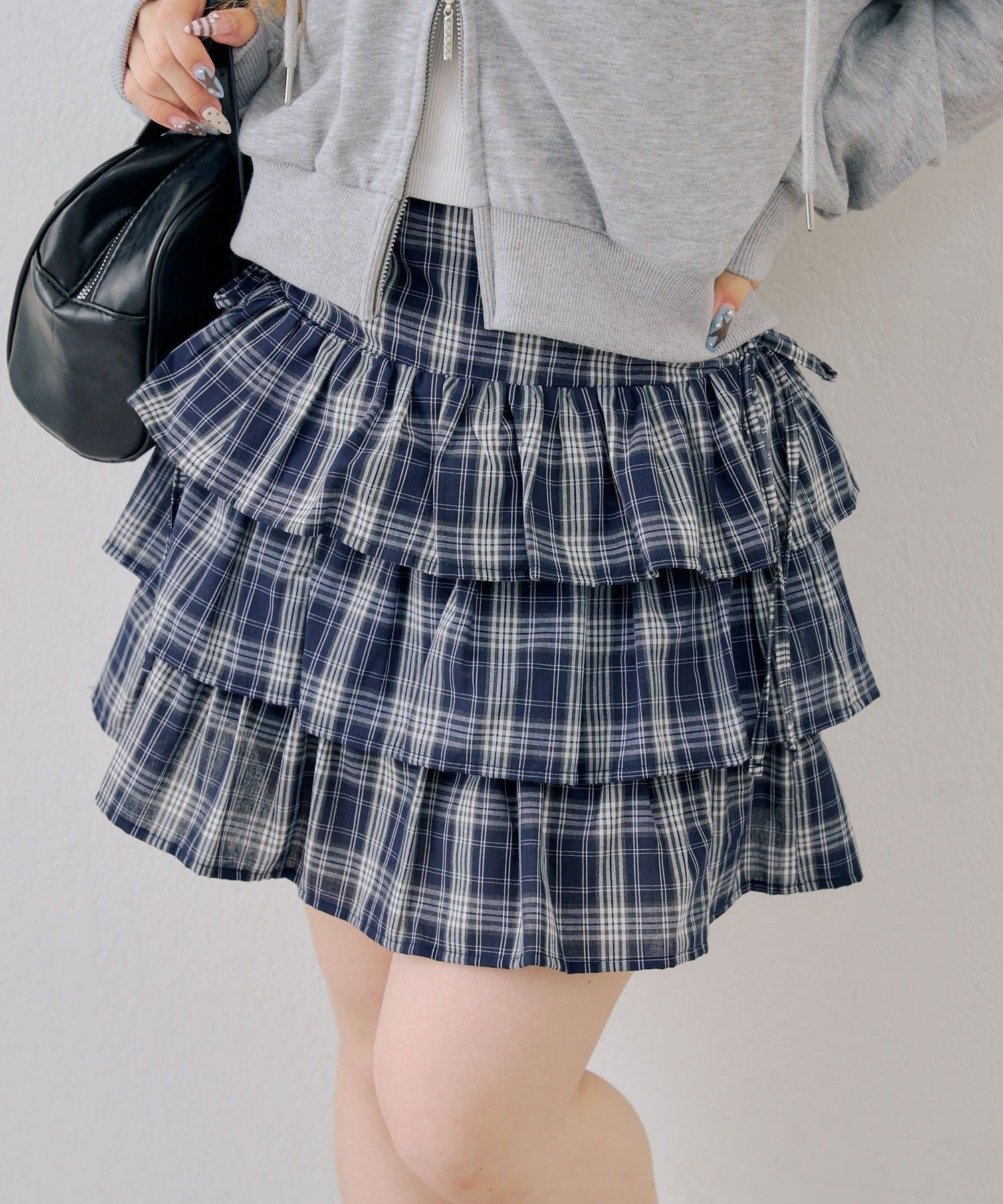 NICE CLAUP / OLIVE des OLIVE OUTLET(ナイスクラップ  / オリーブ デ オリーブ アウトレット) 【continuer】サイドリボンティアードミニスカート