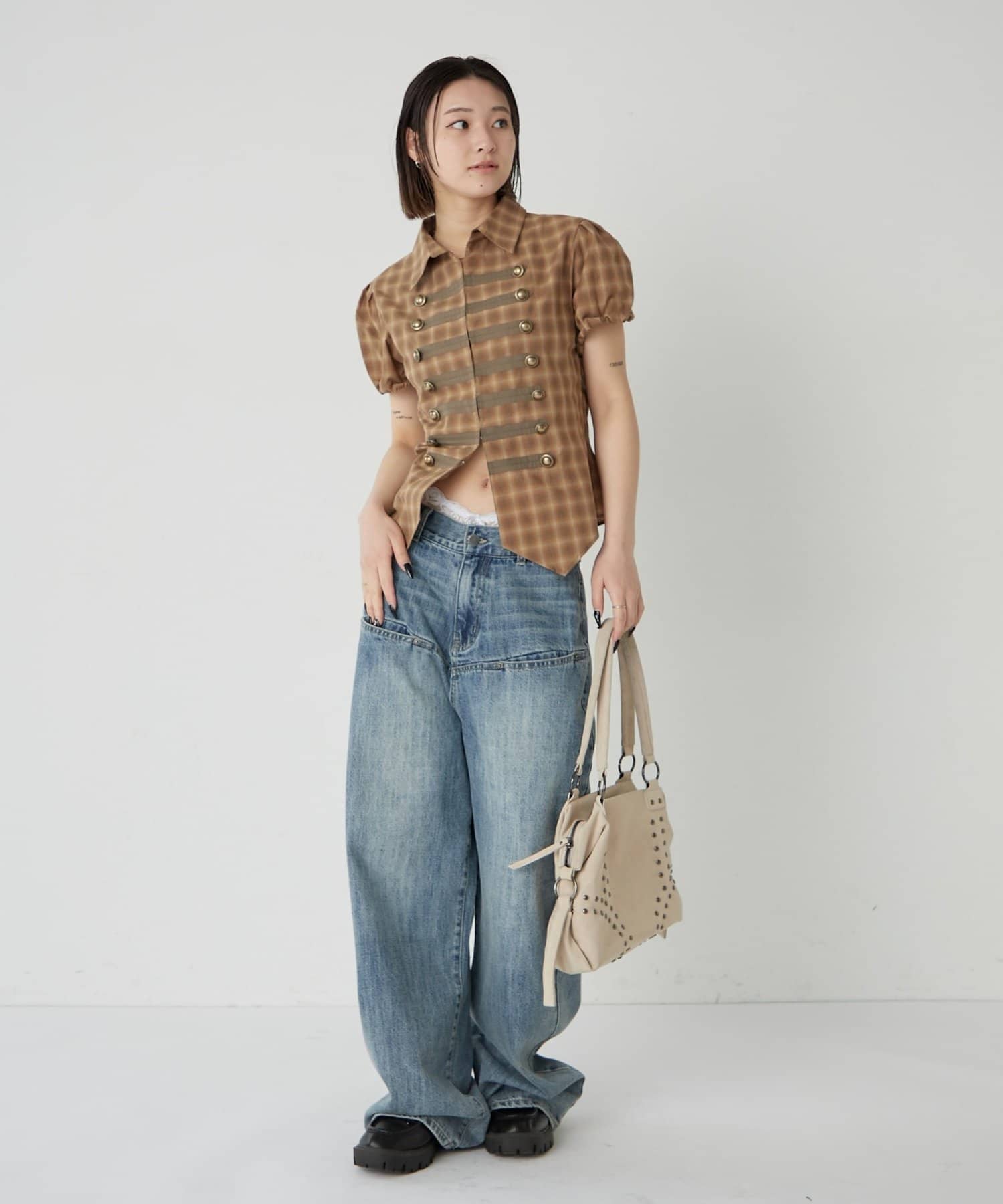 WHO’S WHO gallery(フーズフーギャラリー) ナポレオンパフスリブラウス