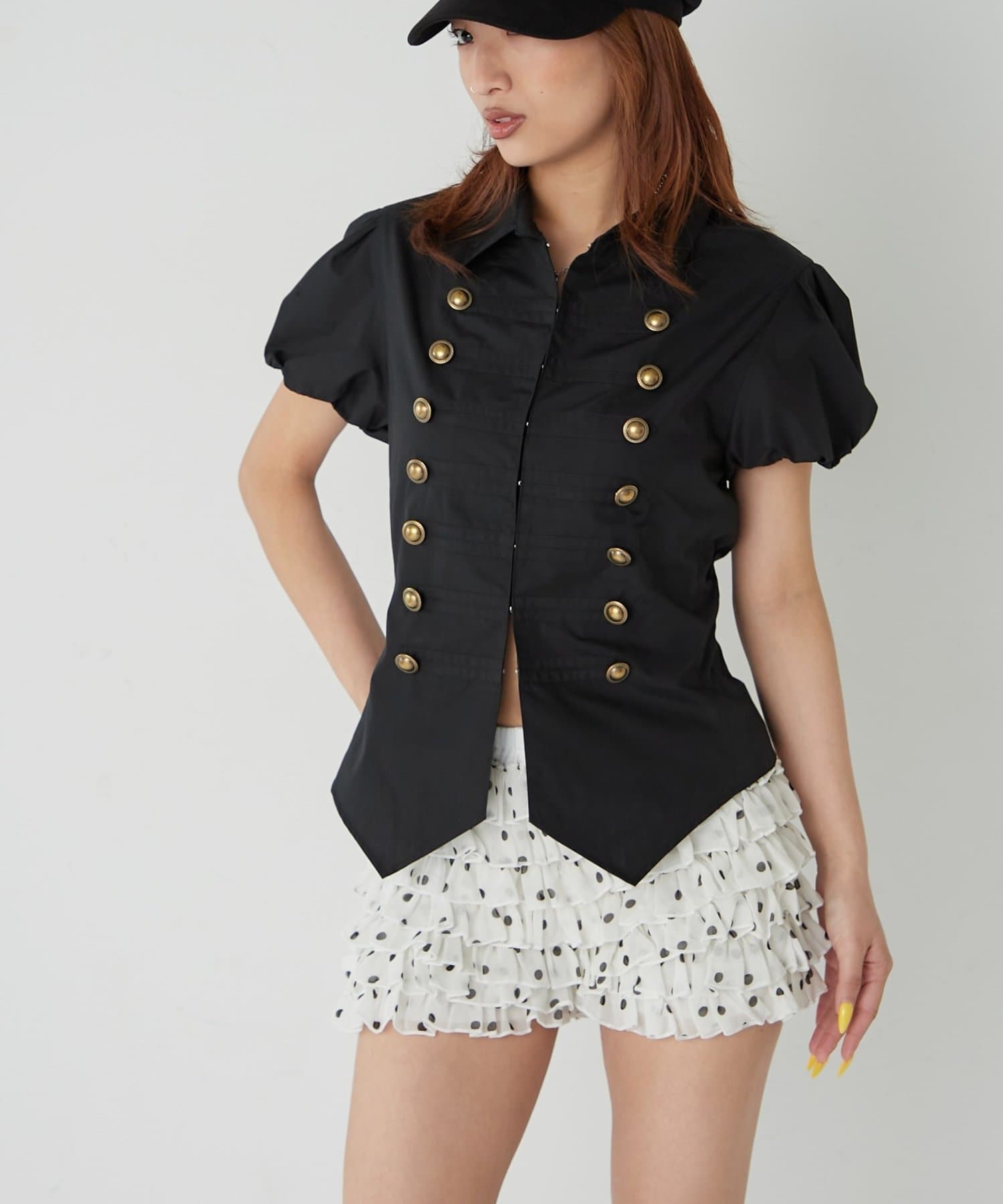 WHO’S WHO gallery(フーズフーギャラリー) ナポレオンパフスリブラウス