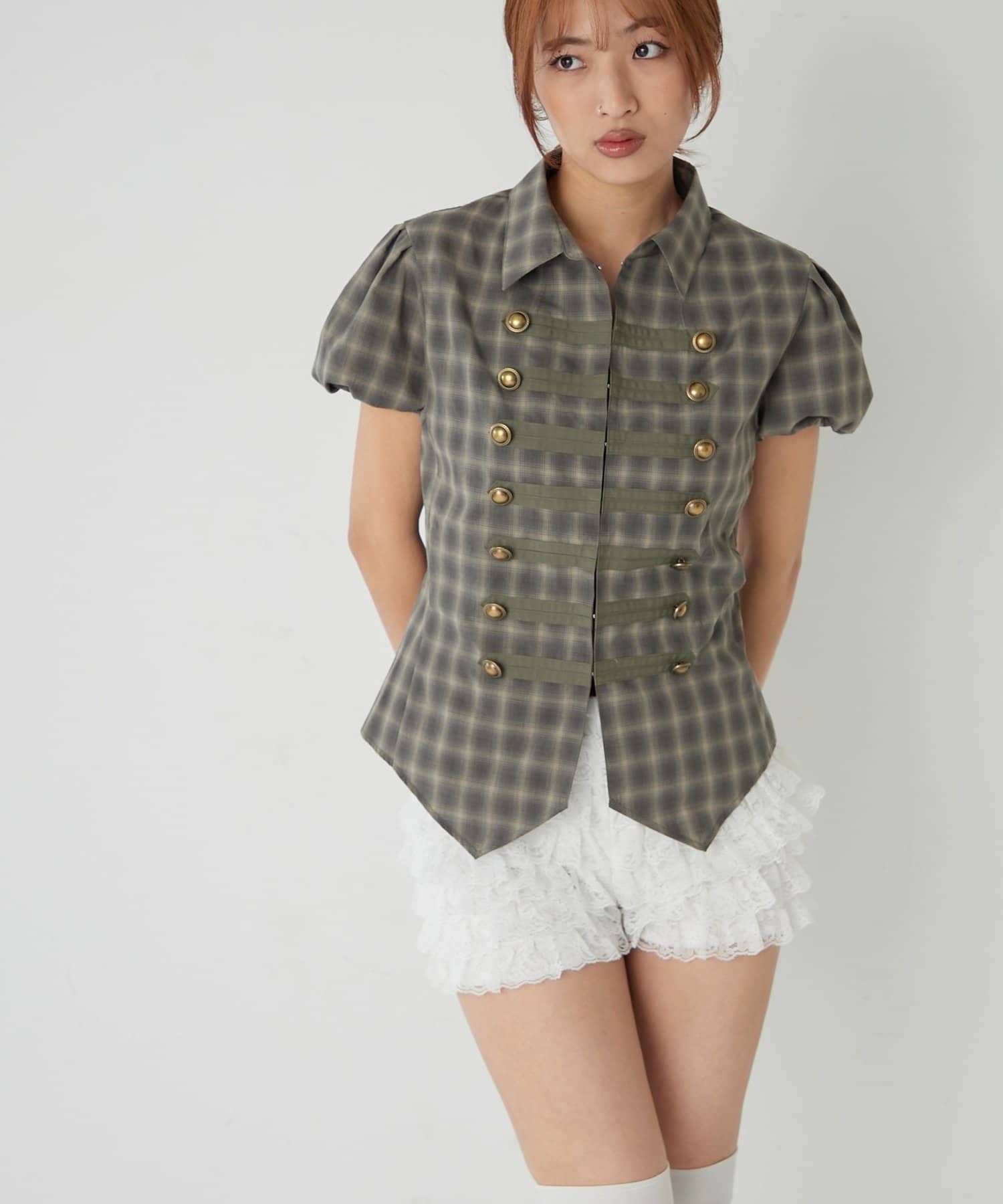 WHO’S WHO gallery(フーズフーギャラリー) ナポレオンパフスリブラウス