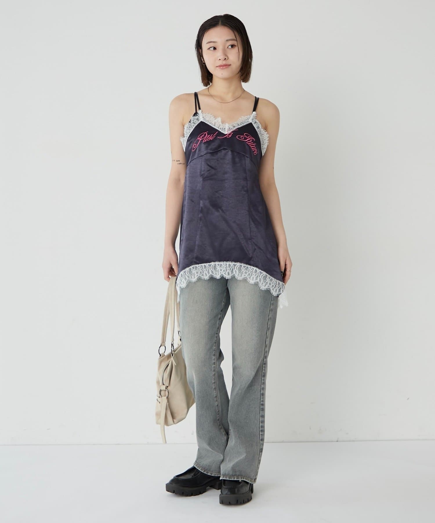 WHO’S WHO gallery(フーズフーギャラリー) ロゴサテンキャミワンピ(ドット柄/無地)