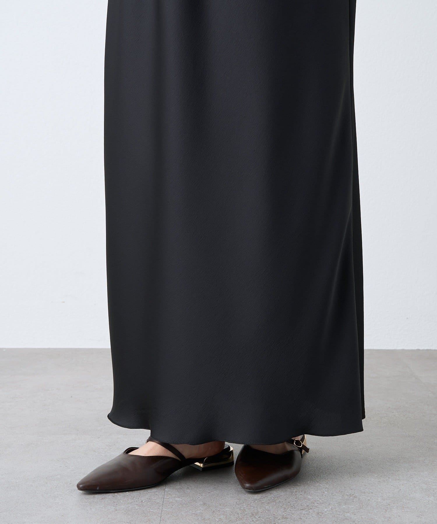 RIVE DROITE(リヴドロワ) 予約【ストレスフリーな履き心地】バイアスサテンナロースカート