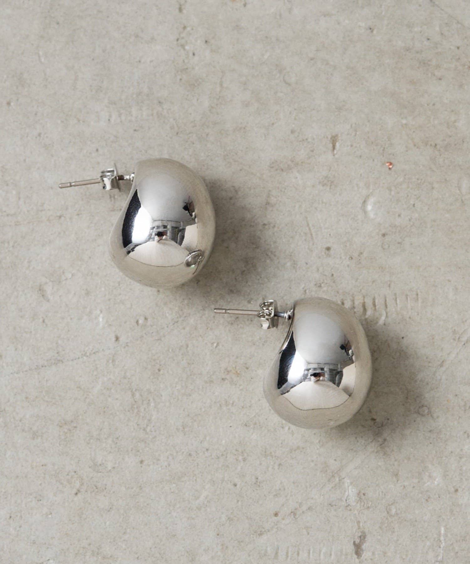 LOUNGEDRESS(ラウンジドレス) 【GALENA/ガレナ】ボールピアス