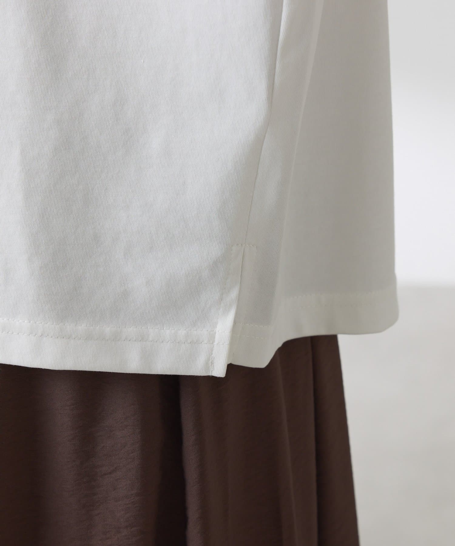 COLLAGE GALLARDAGALANTE(コラージュ ガリャルダガランテ) 【キレイめTシャツ/体型カバー】ミニビーズロゴフレンチTシャツ