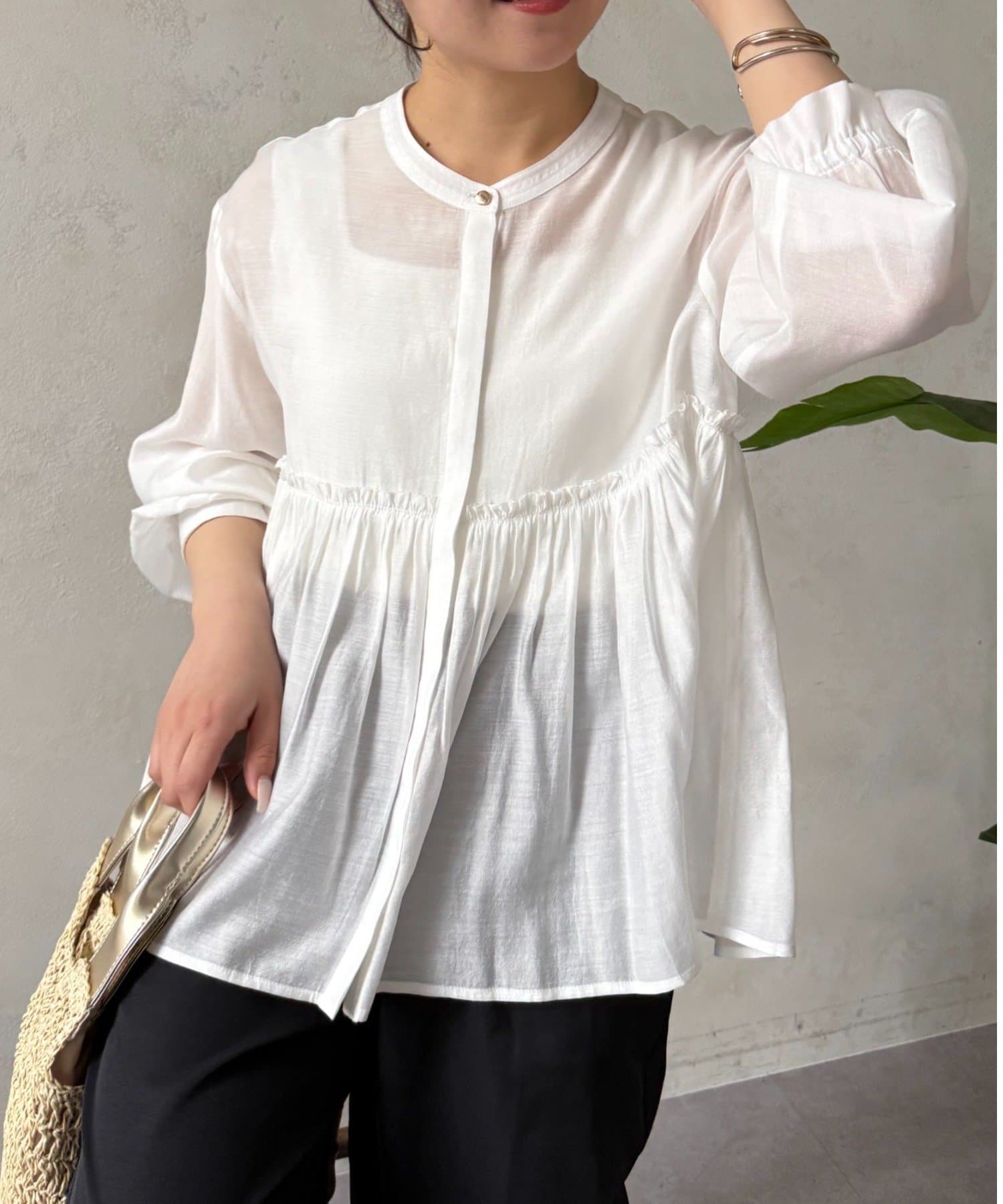 Jena　espace merveilleux(ジェナ　エスパスメルヴェイユ) シアーツイルギャザーブラウス