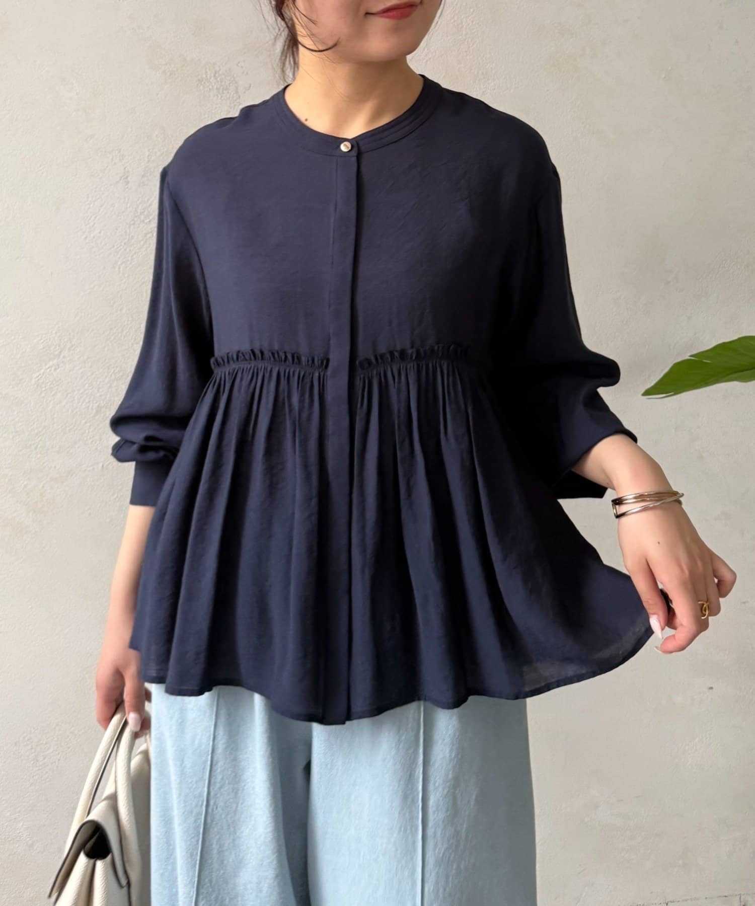 Jena　espace merveilleux(ジェナ　エスパスメルヴェイユ) シアーツイルギャザーブラウス