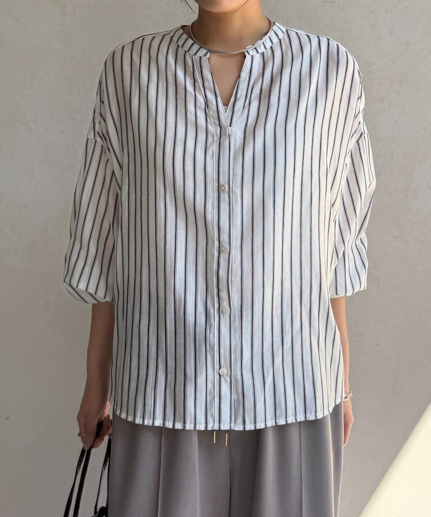 Jena　espace merveilleux(ジェナ　エスパスメルヴェイユ) シアーストライプシャツ