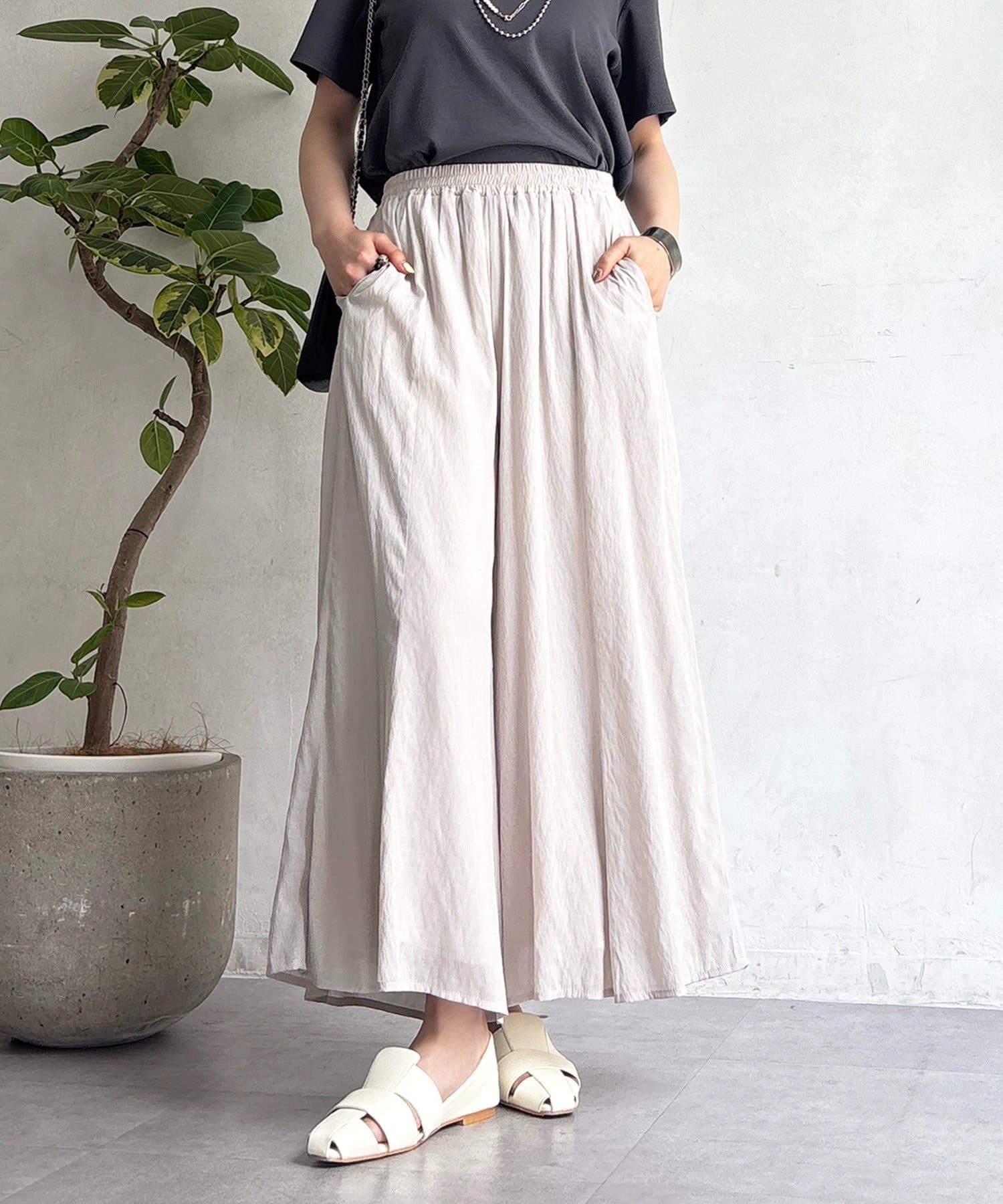 un dix cors(アンディコール) 麻調シアースパンパンツ