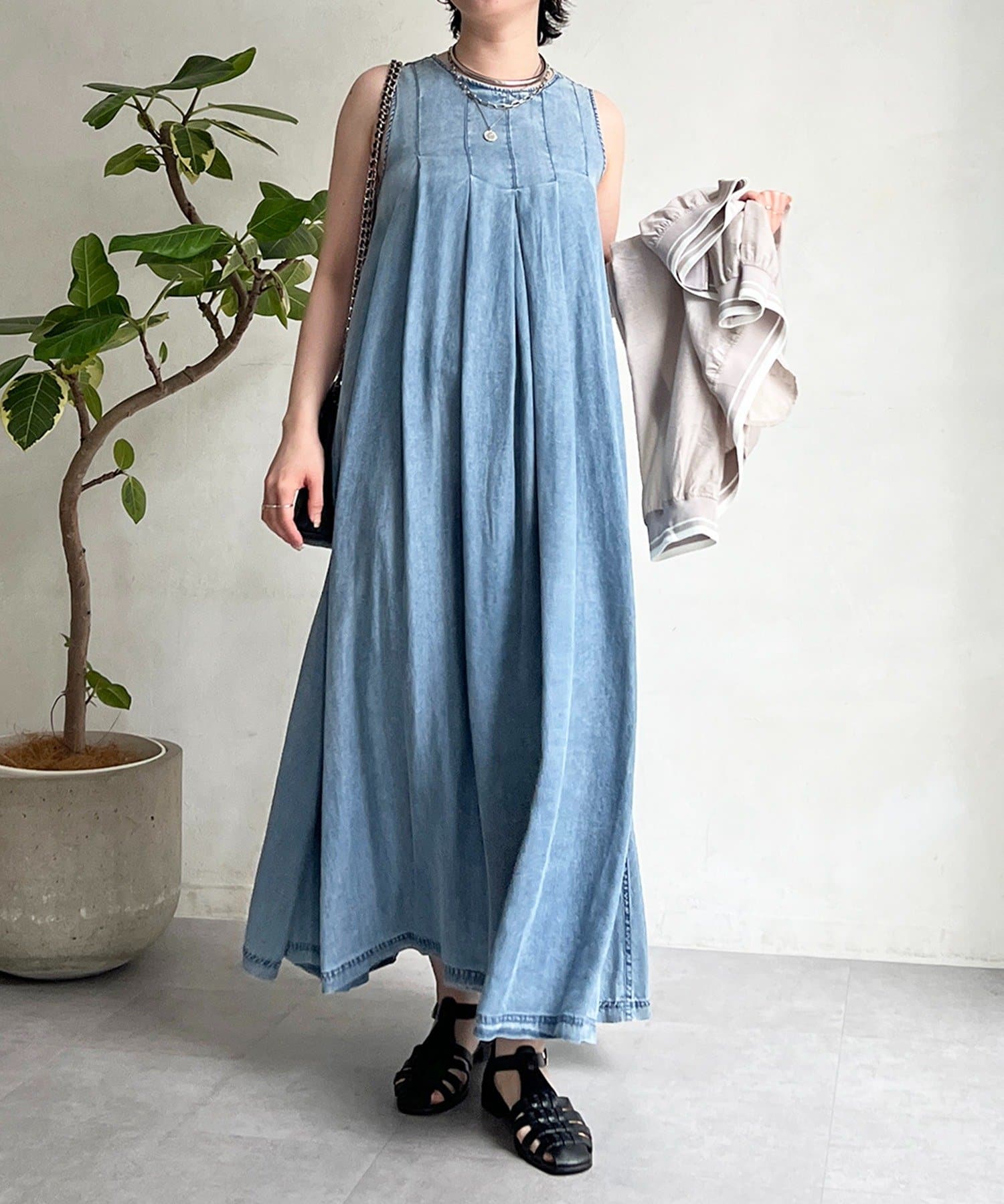 un dix cors(アンディコール) デニムバックジップワンピース