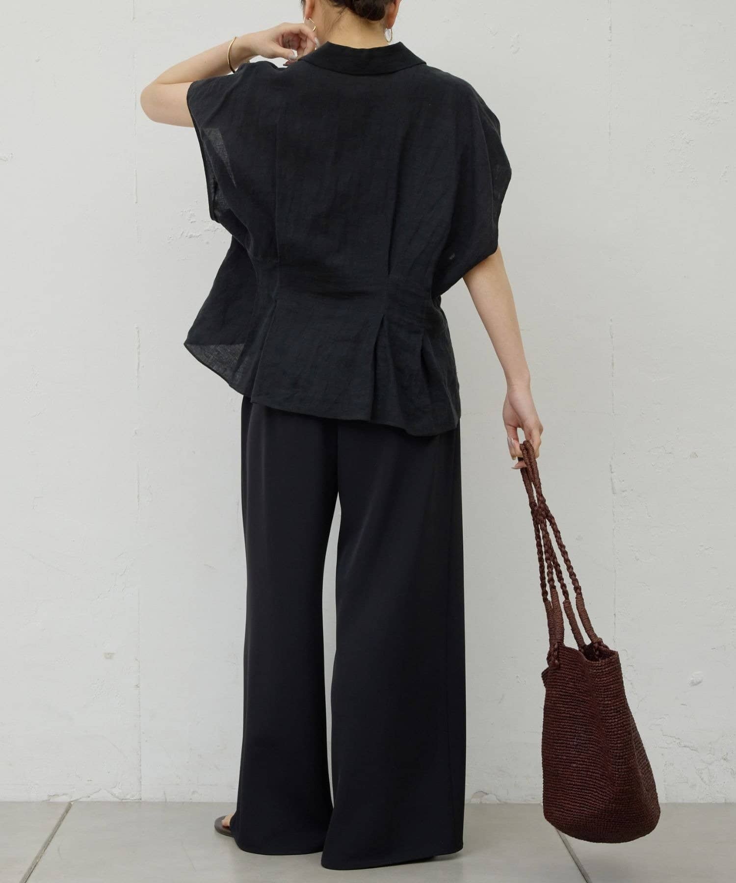 GALLARDAGALANTE(ガリャルダガランテ) 【近日予約開始】【WEB限定】ハーフスリーブウエストシェイプシャツ