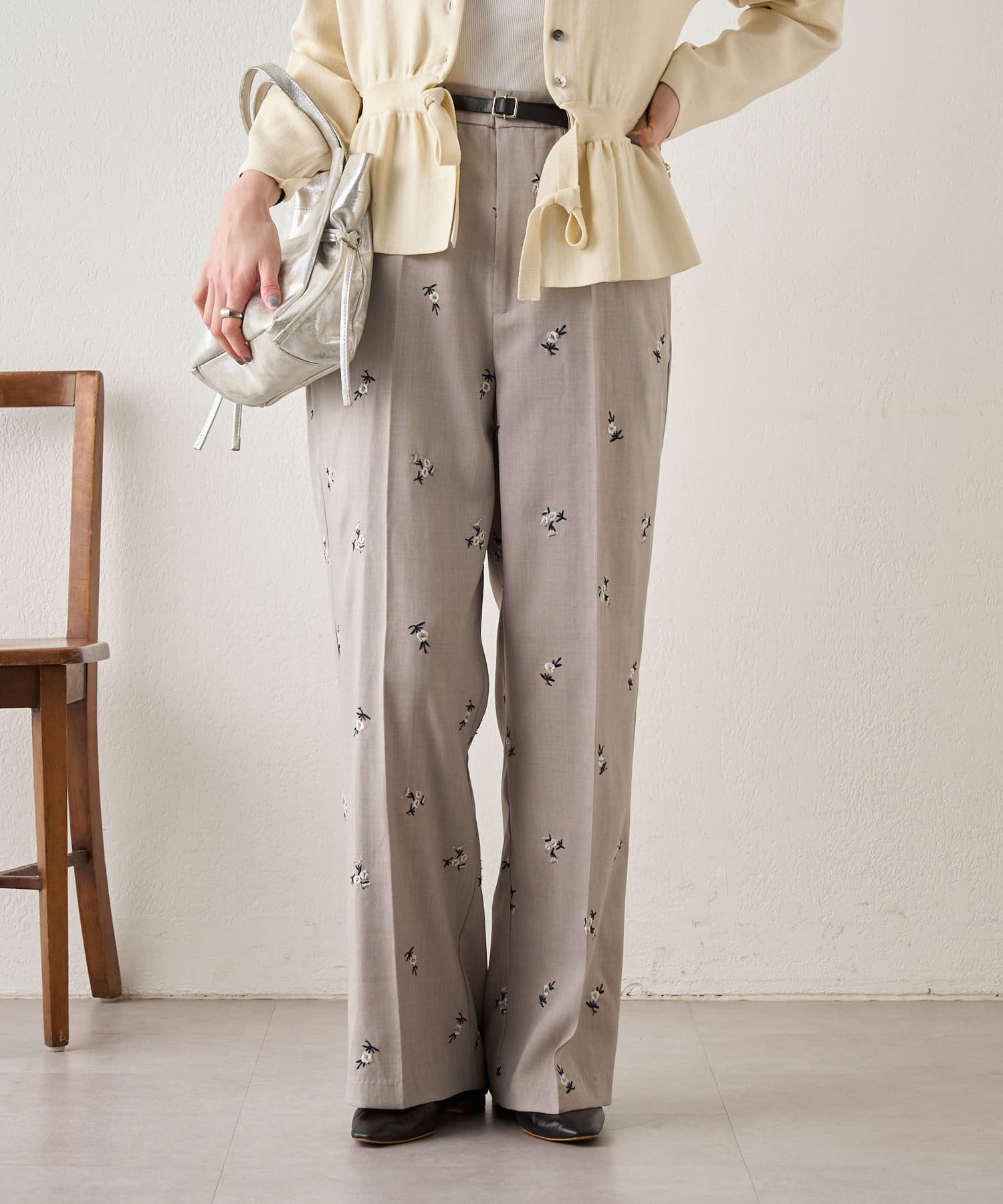 OUTLET(アウトレット) 【SHENERY】刺繍スラックス