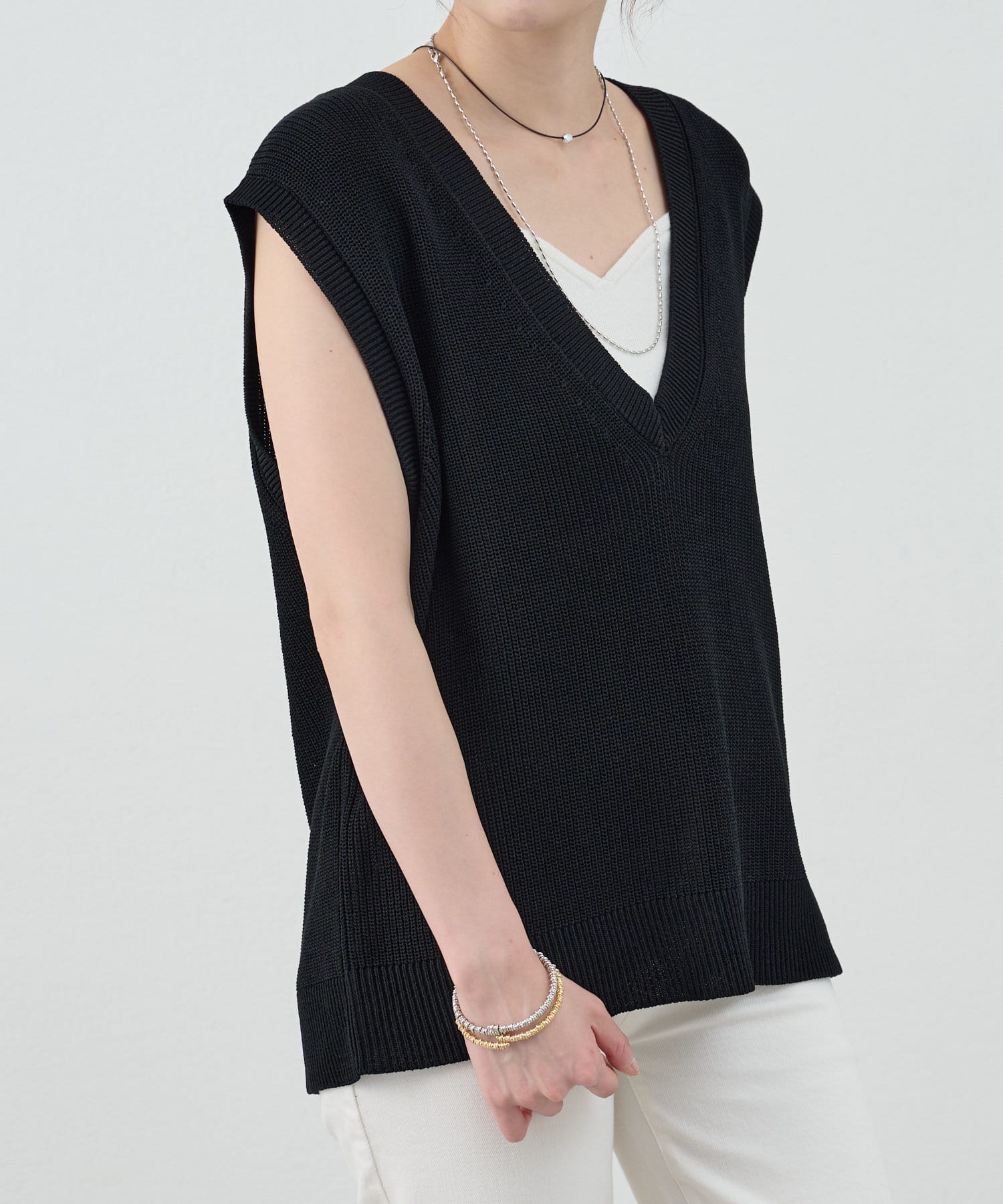 OUTLET(アウトレット) 【SHENERY】深Vネックニットベスト