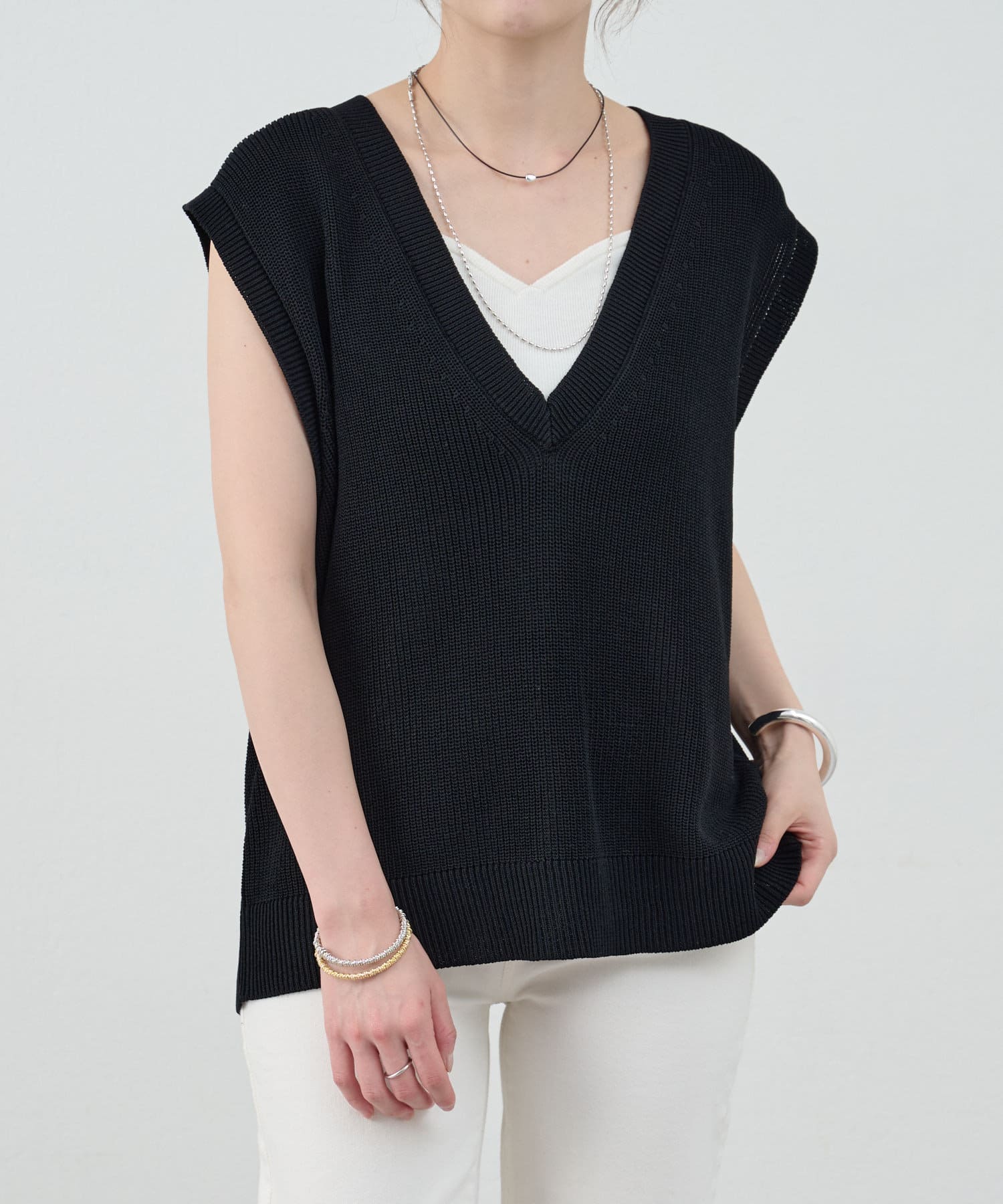 OUTLET(アウトレット) 【SHENERY】深Vネックニットベスト