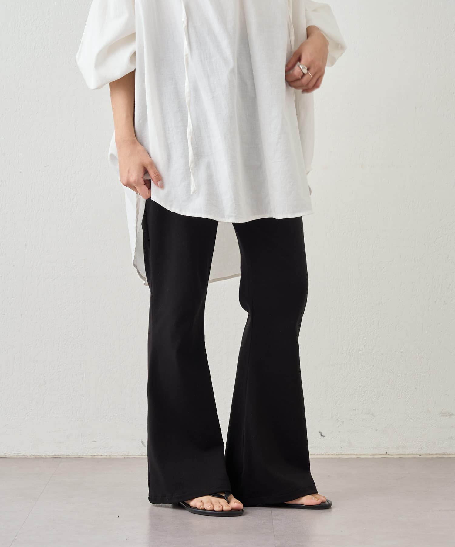 OUTLET(アウトレット) 【SHENERY】フライスフレアパンツ