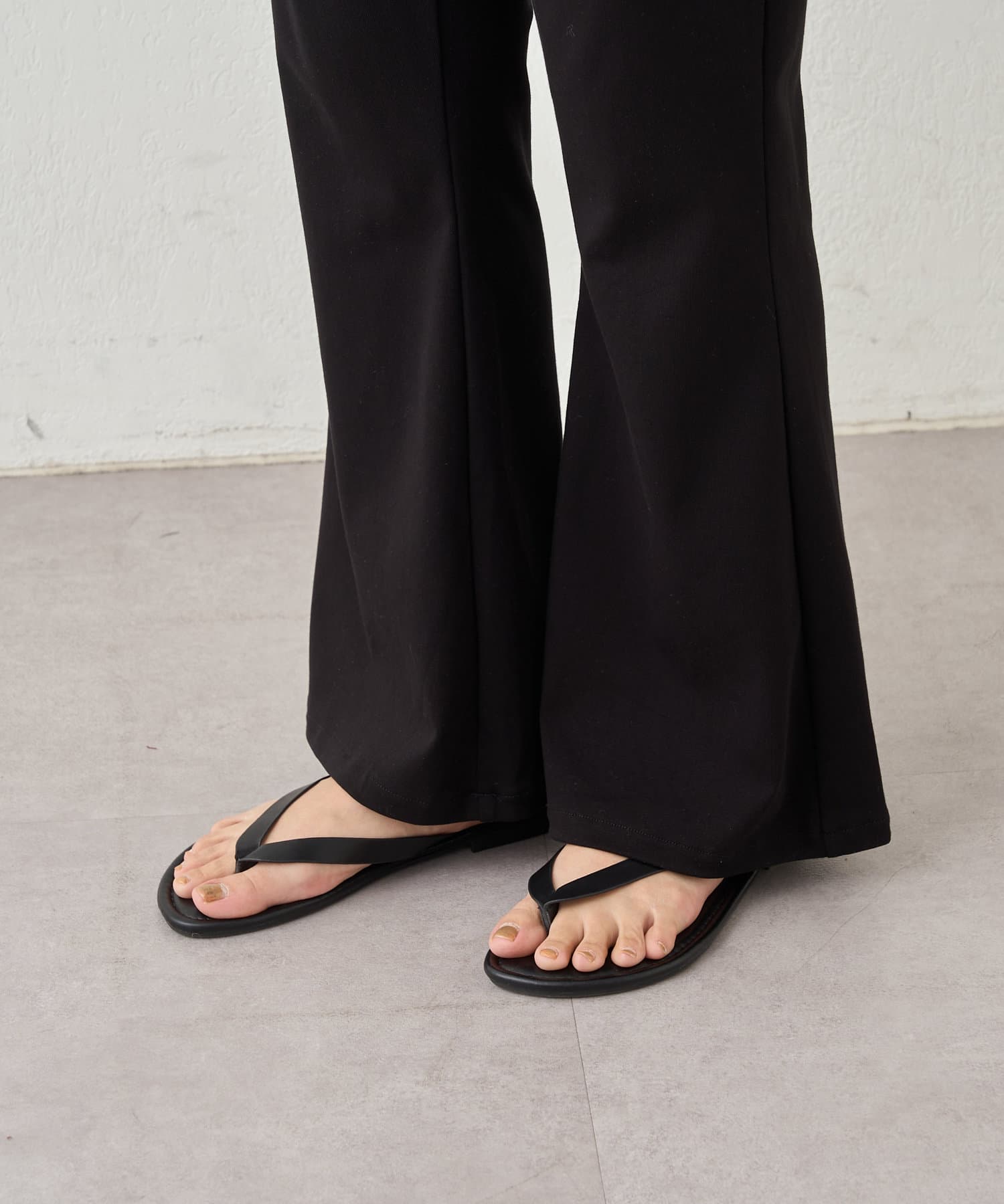 OUTLET(アウトレット) 【SHENERY】フライスフレアパンツ