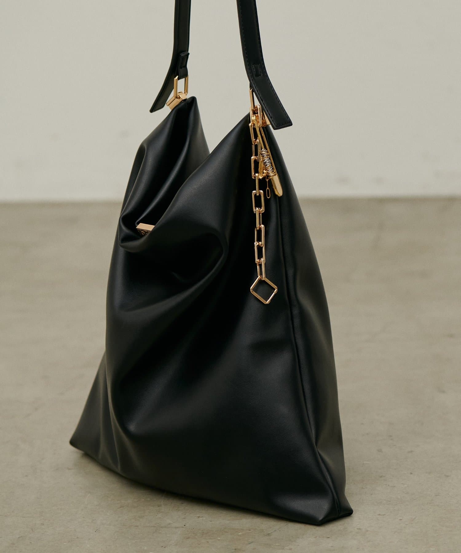 LARUTA(ラルータ) Coil chromeピン