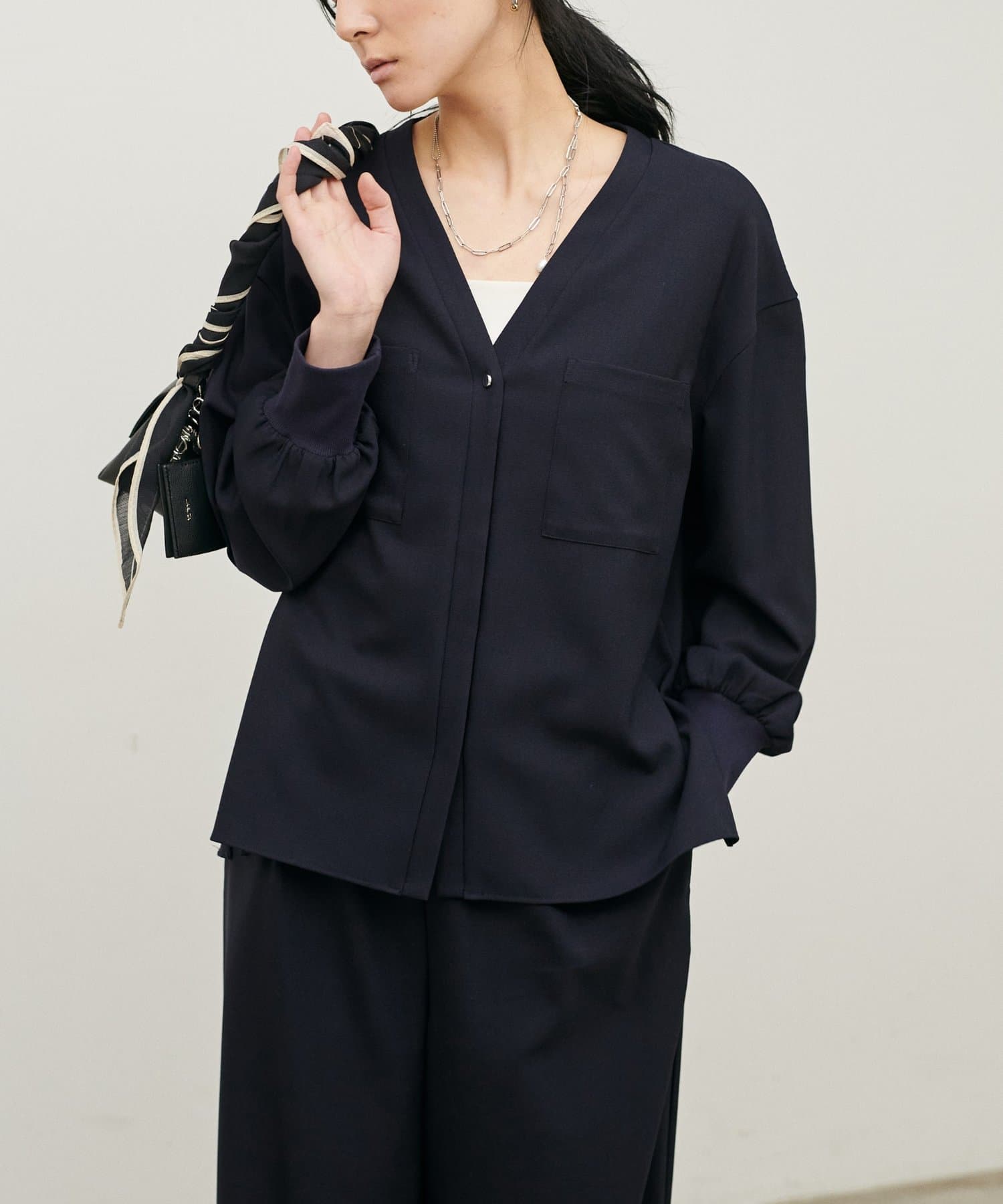 LARUTA(ラルータ) ストレッチVネックスキッパーシャツ