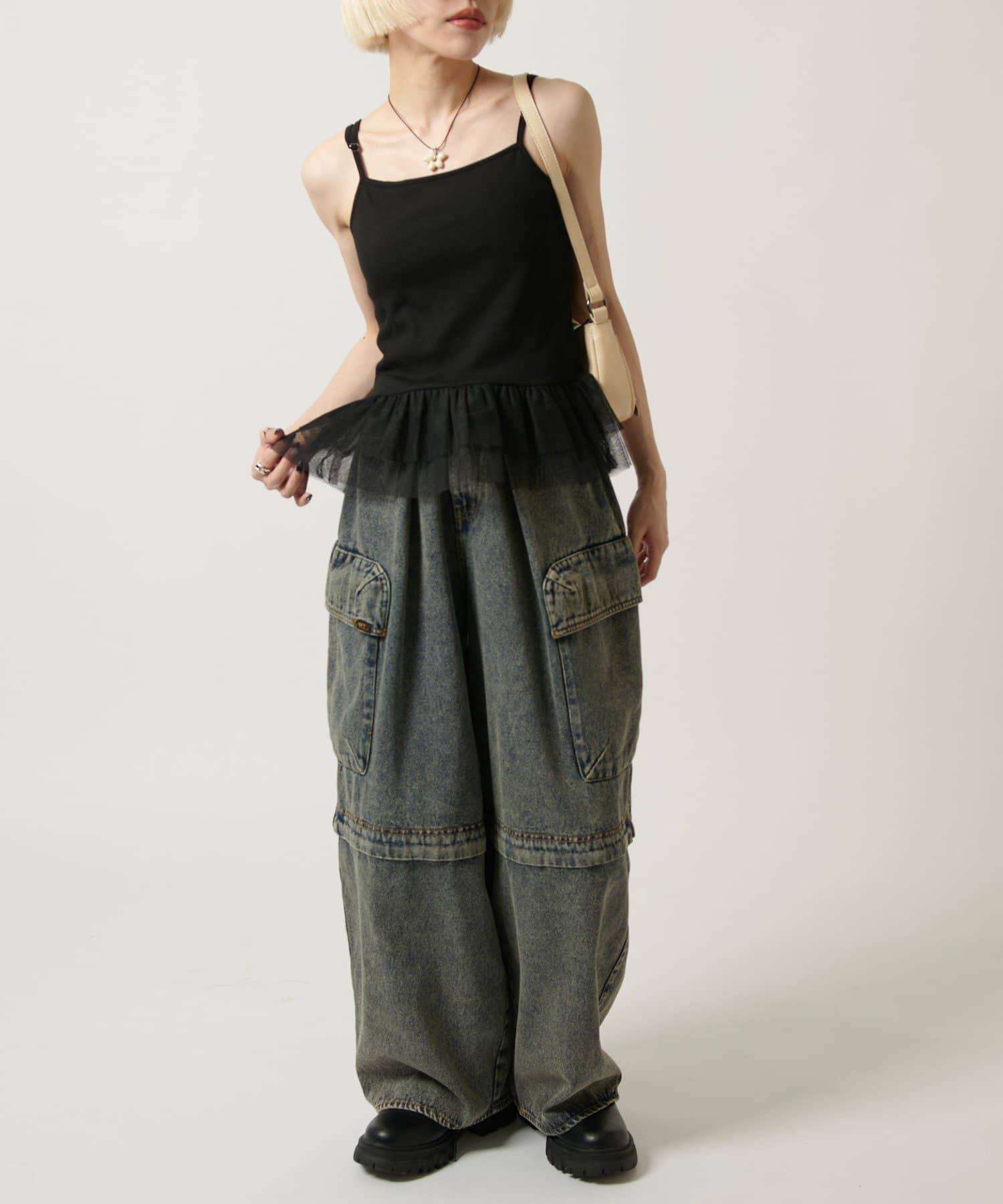 w closet(ダブルクローゼット) 【カップ付き/3色展開】チュールフリルキャミ