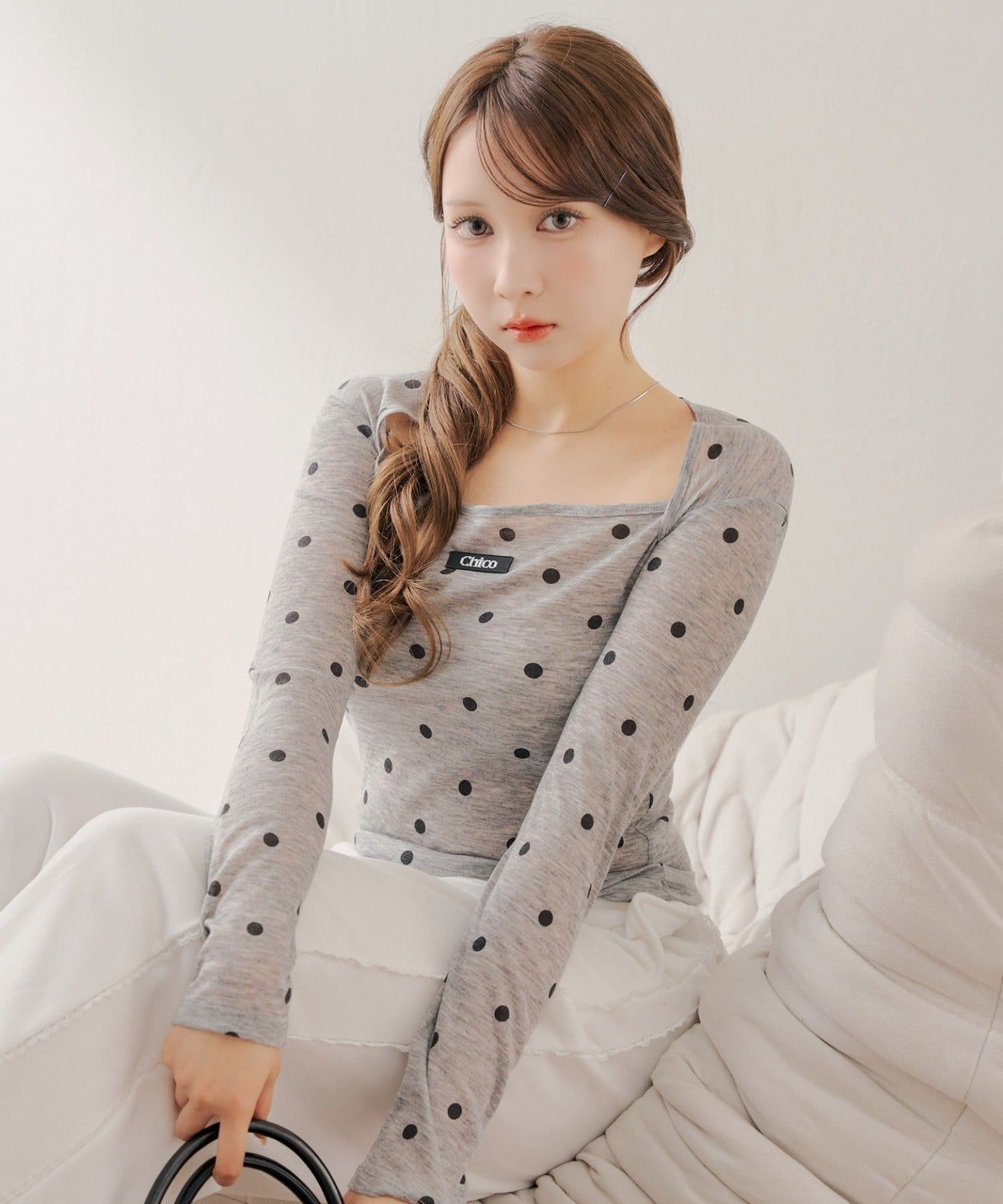 Chico(チコ) スクエアネックドットトップス