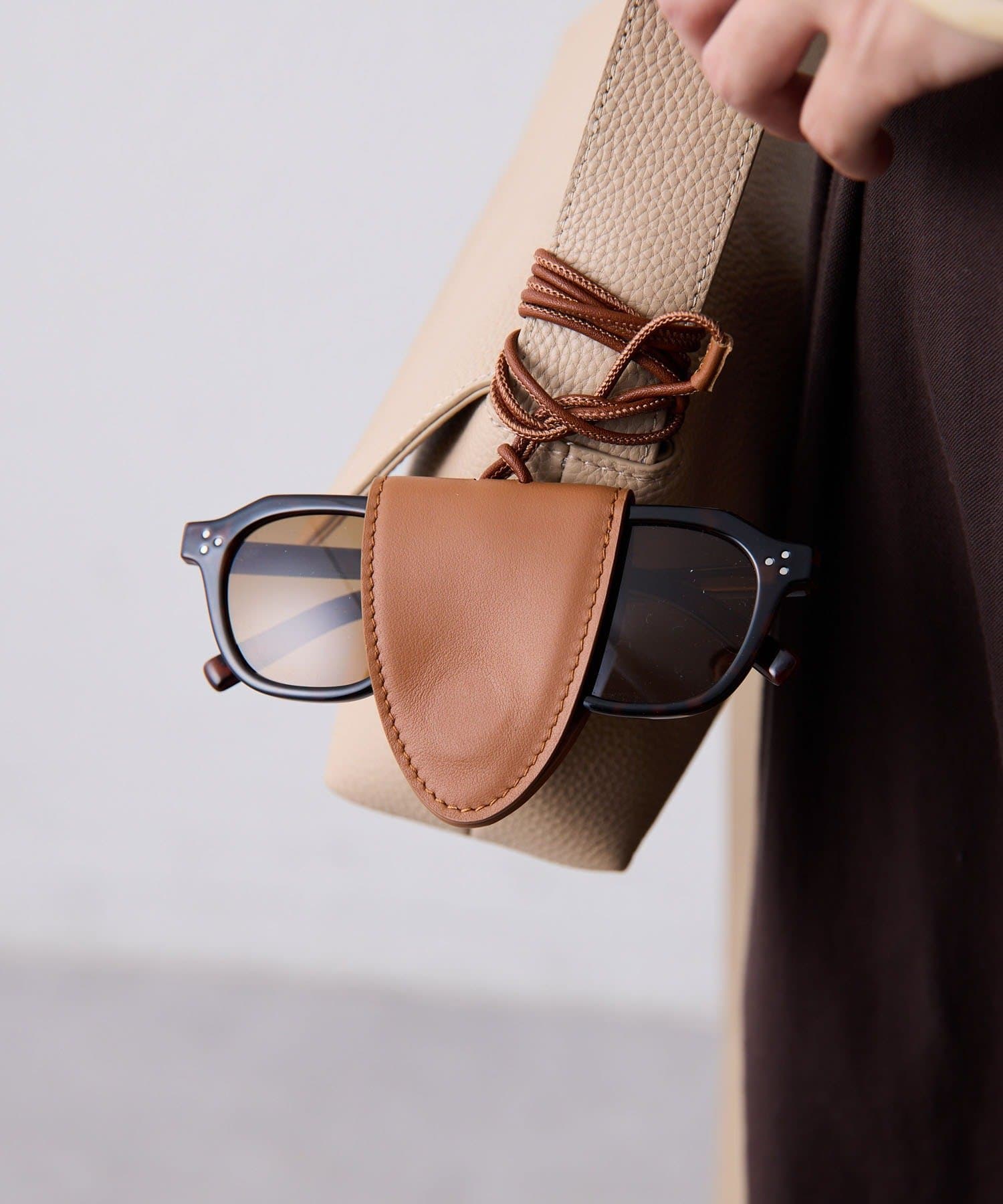 COLLAGE GALLARDAGALANTE(コラージュ ガリャルダガランテ) 【PAPILLONNER/パピヨネ】メガネクリップループ