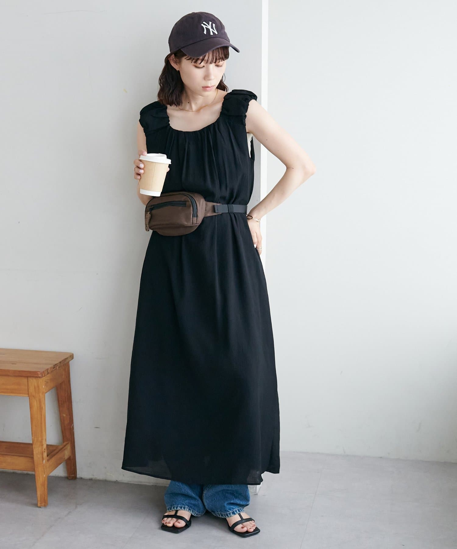 DISCOAT(ディスコート) 【WEB限定】肩ギャザーノースリワンピース