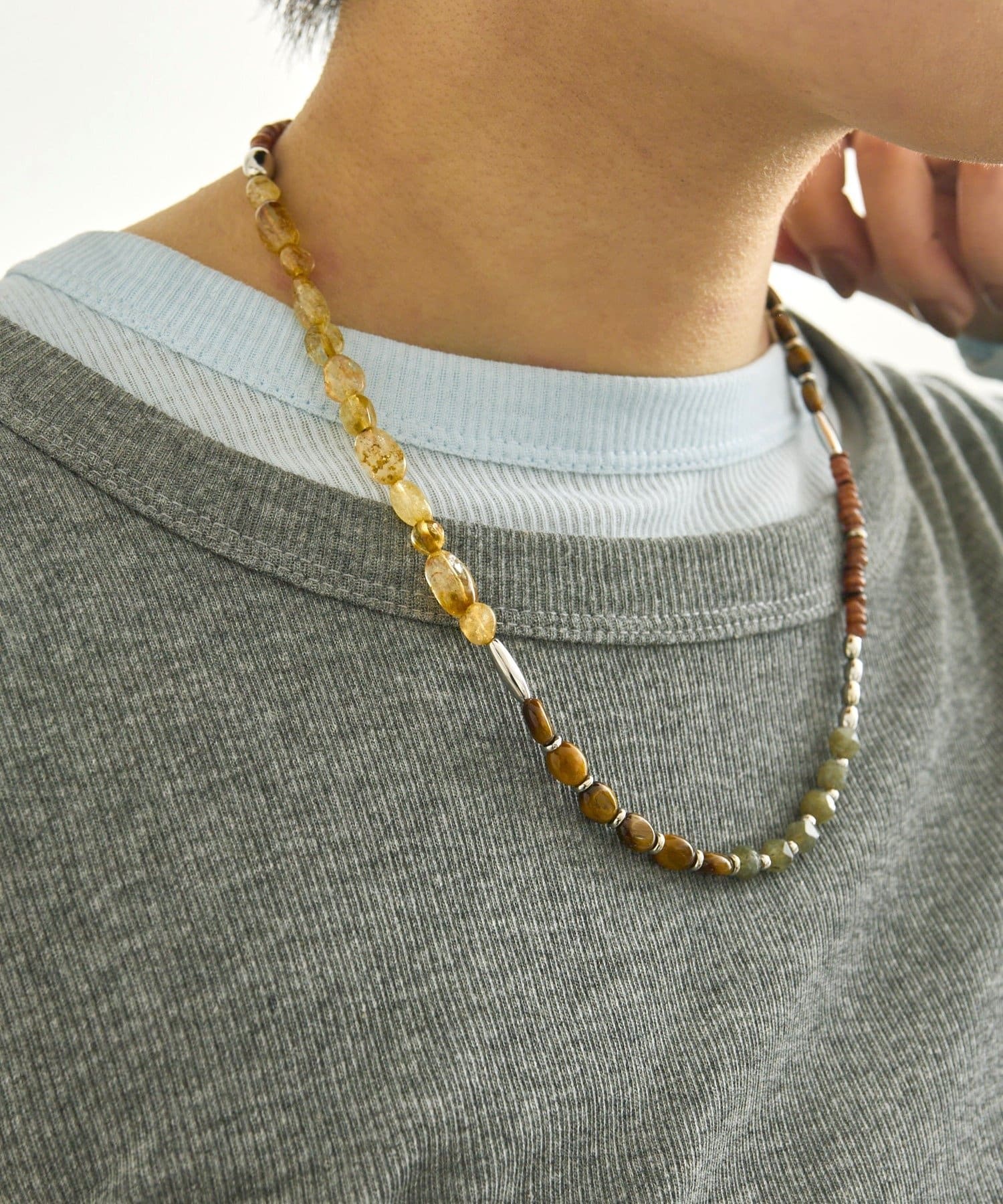 ear PAPILLONNER(イア パピヨネ) ワントーンビーズネックレス