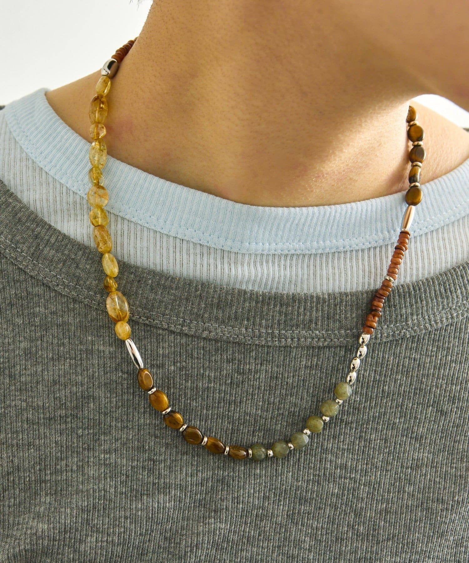 ear PAPILLONNER(イア パピヨネ) ワントーンビーズネックレス