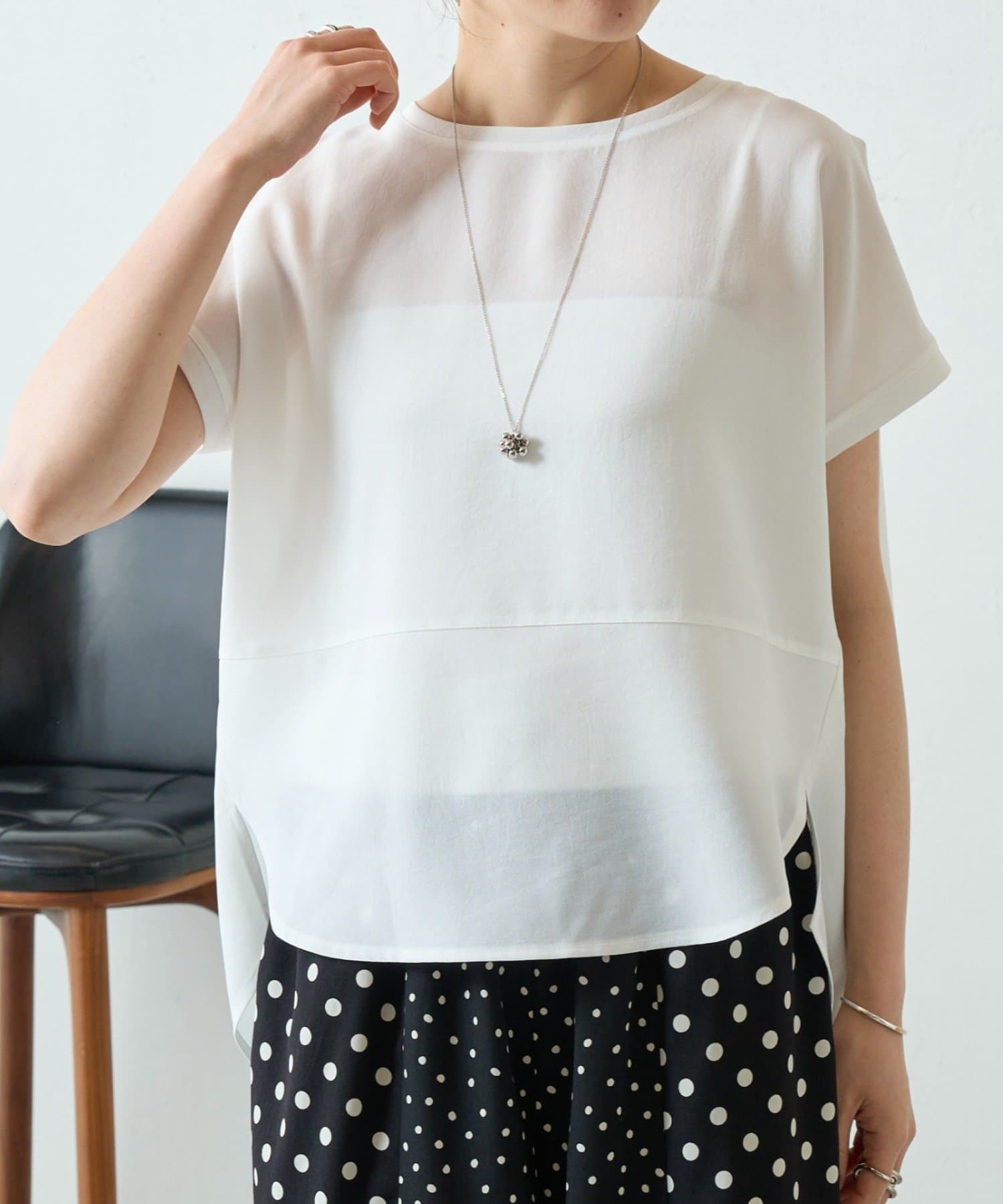 BEARDSLEY(ビアズリー) 《4/2(木)18：00予約開始》ウシロコクーンブラウス