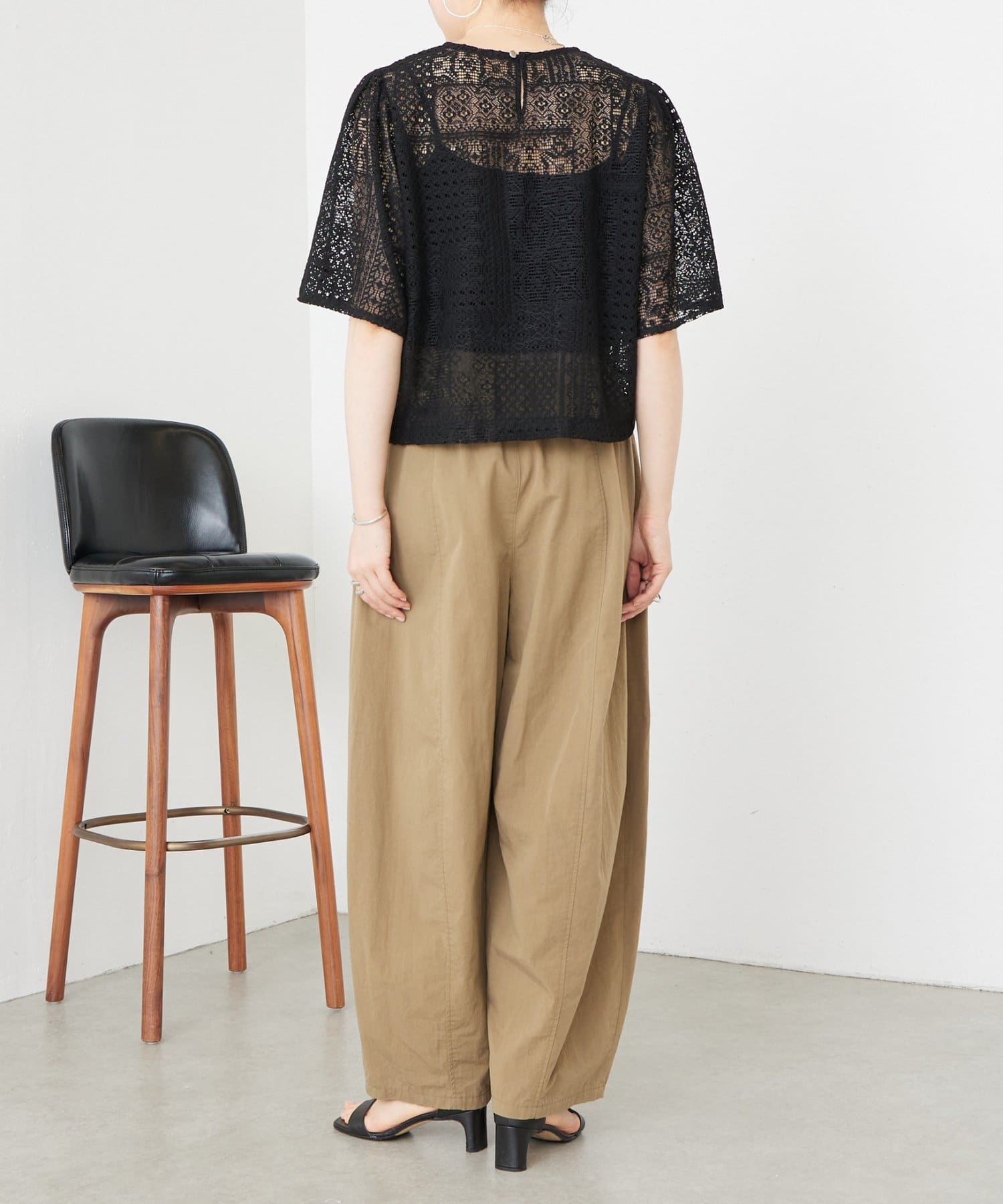 BEARDSLEY(ビアズリー) 《4/1(水)20：00予約開始》フレアスリーブレースプルオーバー