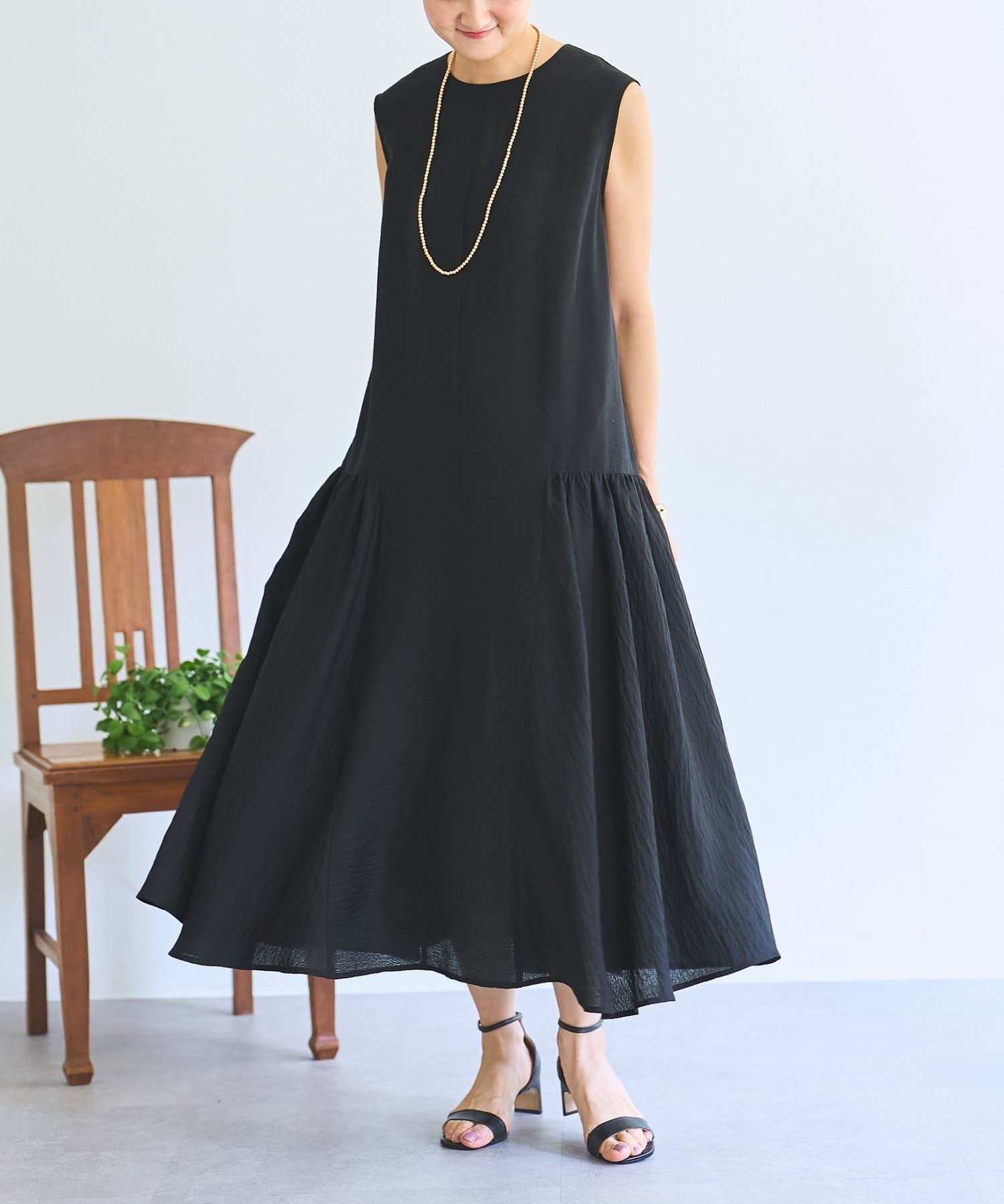 BEARDSLEY(ビアズリー) サイドギャザーワンピース《LIVETART》