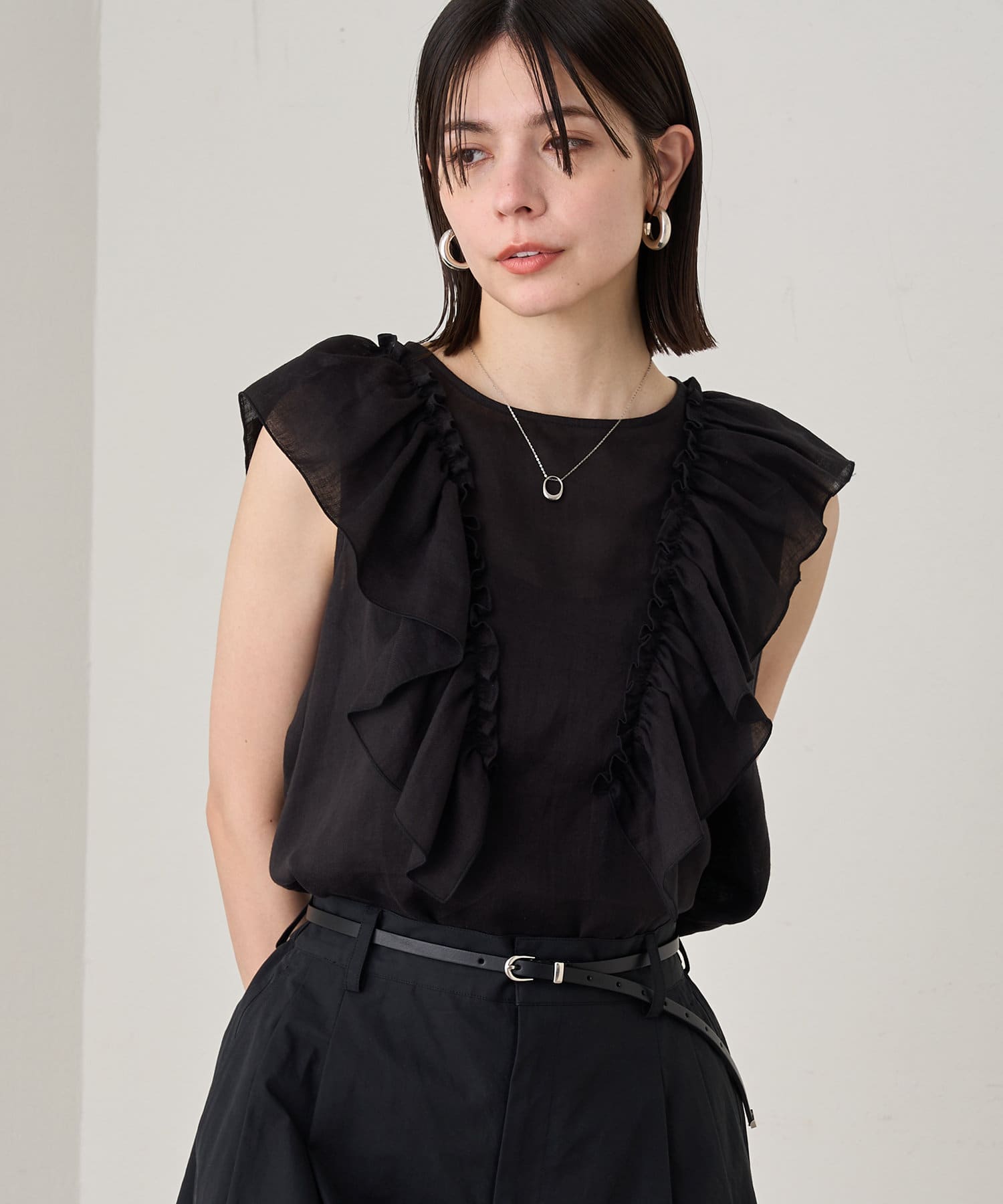 OUTLET(アウトレット) 【Loungedress】フリルノースリブラウス