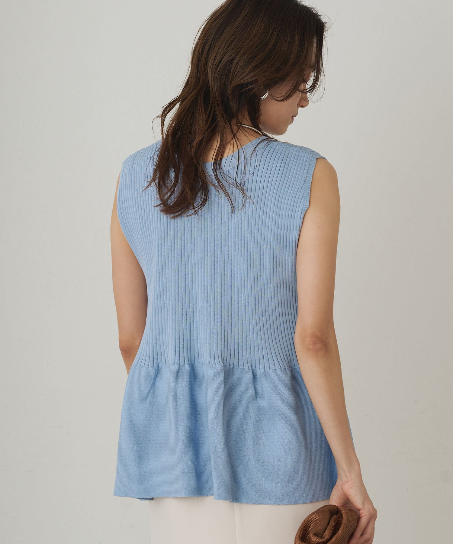 OUTLET(アウトレット) 【Loungedress】ペプラムノースリニット