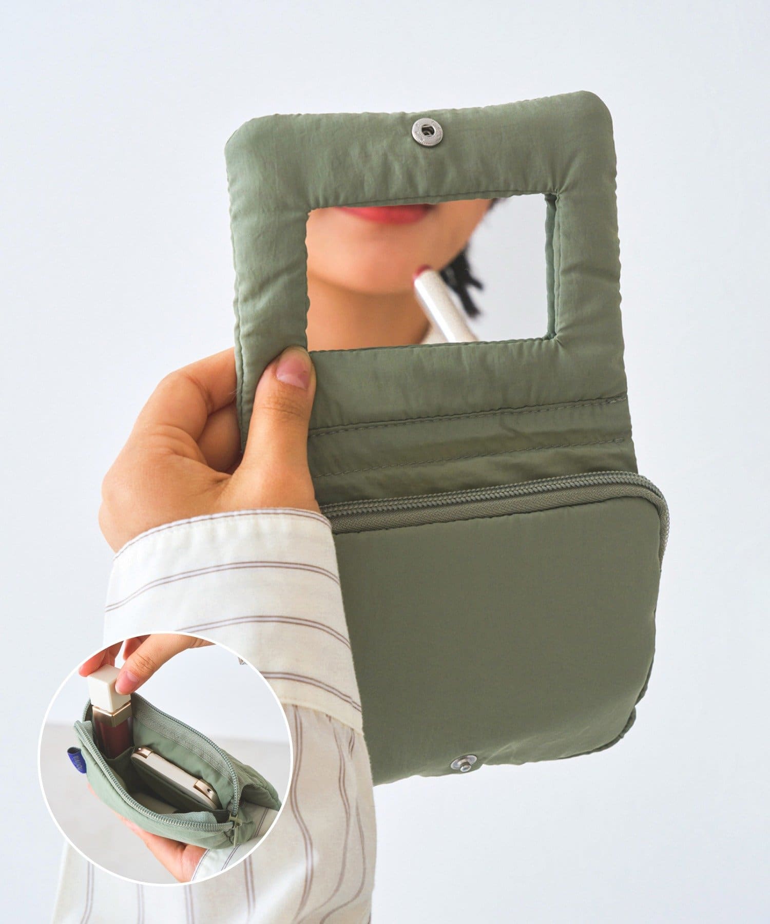 3COINS(スリーコインズ) 《撥水加工》ミラー付きポーチ