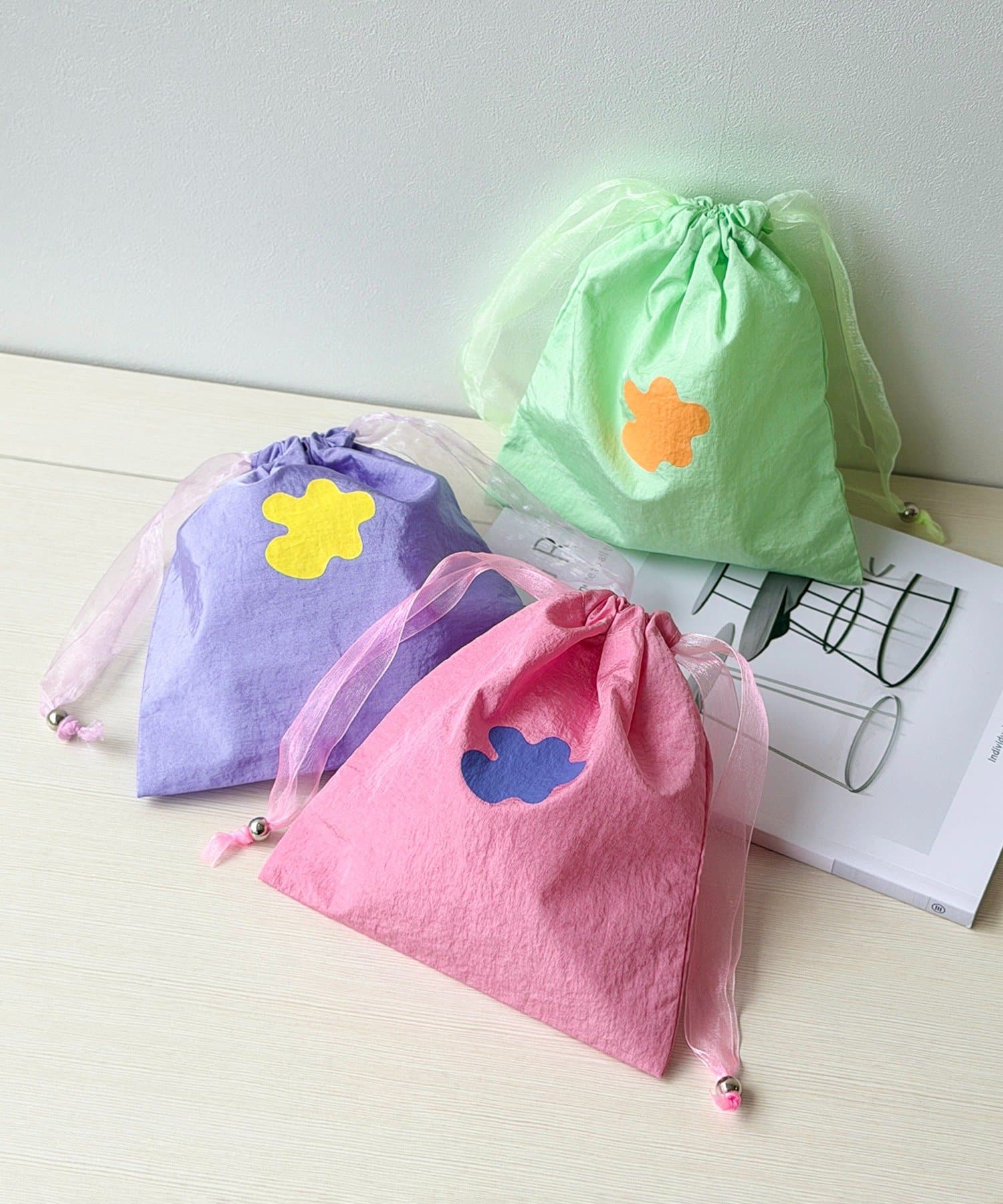 3COINS(スリーコインズ) 巾着