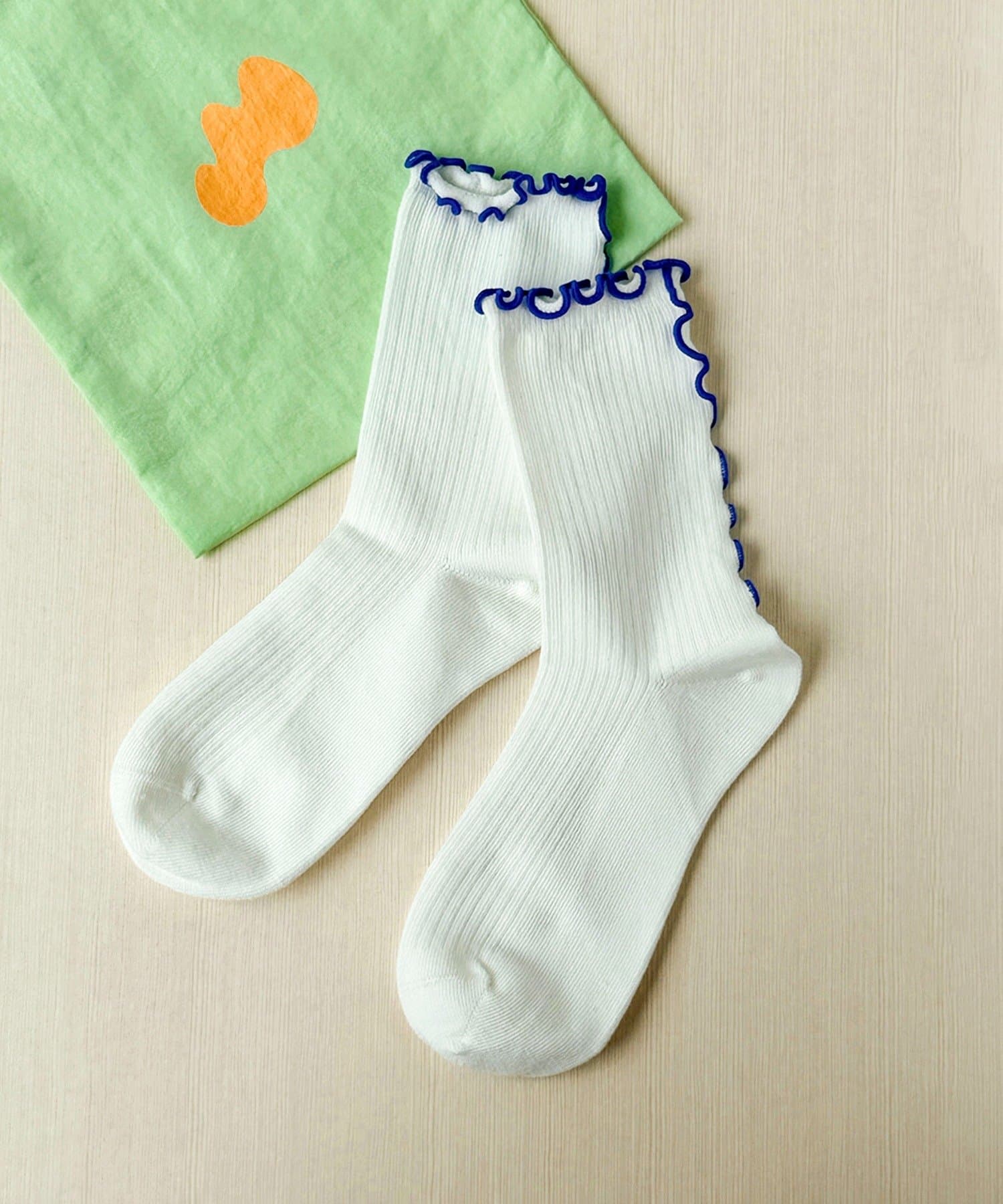 3COINS(スリーコインズ) バイカラーメロウソックス