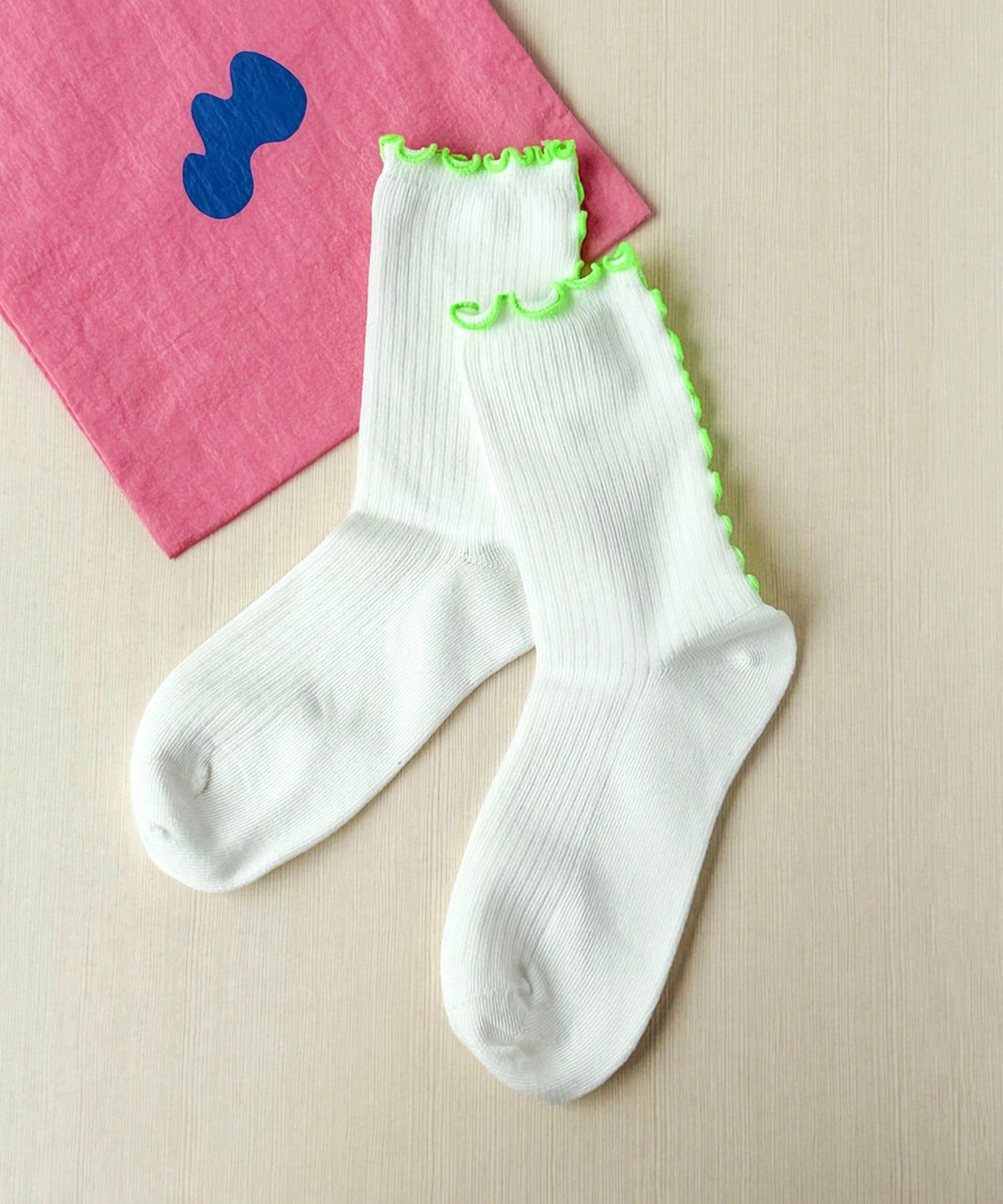 3COINS(スリーコインズ) バイカラーメロウソックス