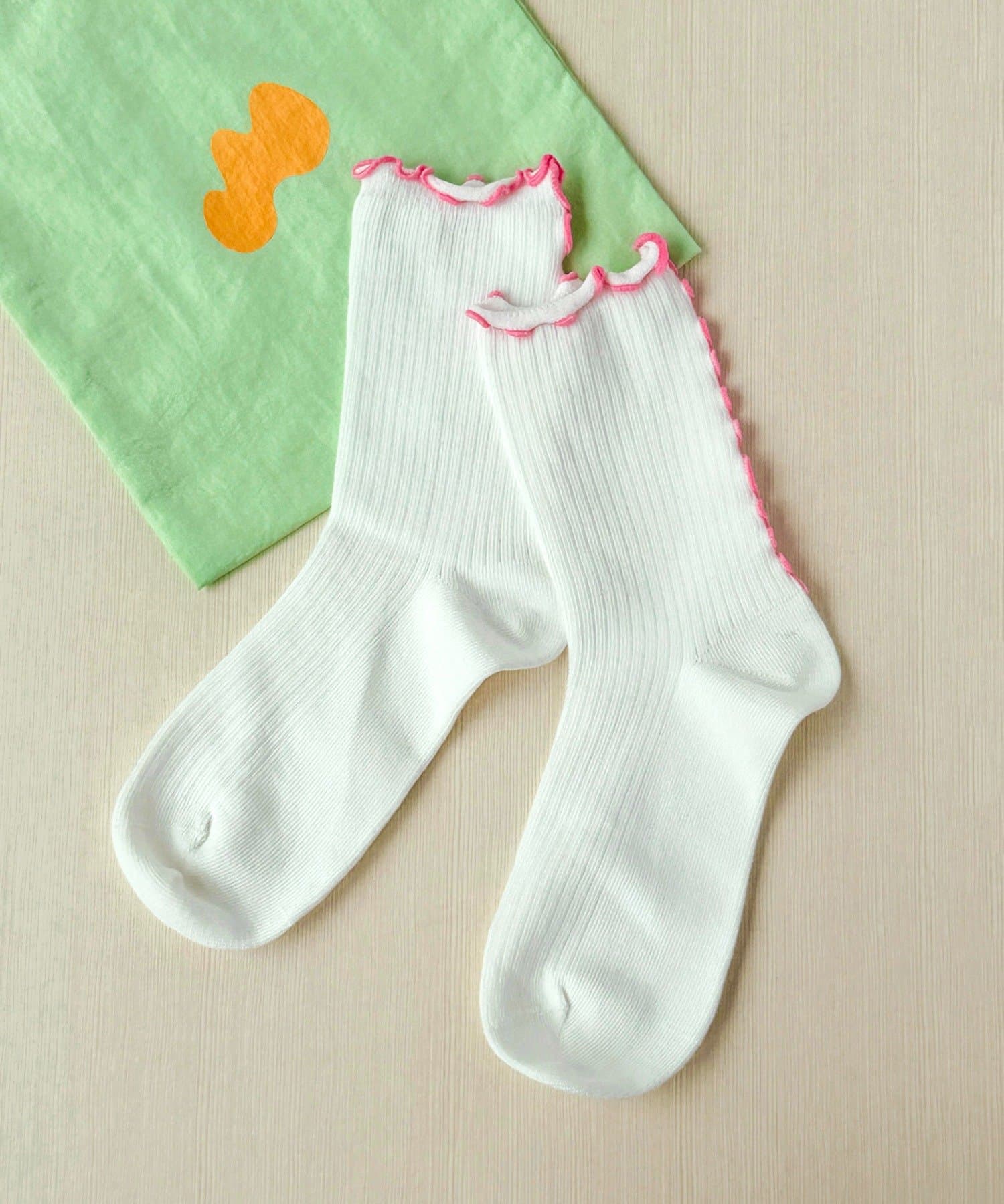 3COINS(スリーコインズ) バイカラーメロウソックス