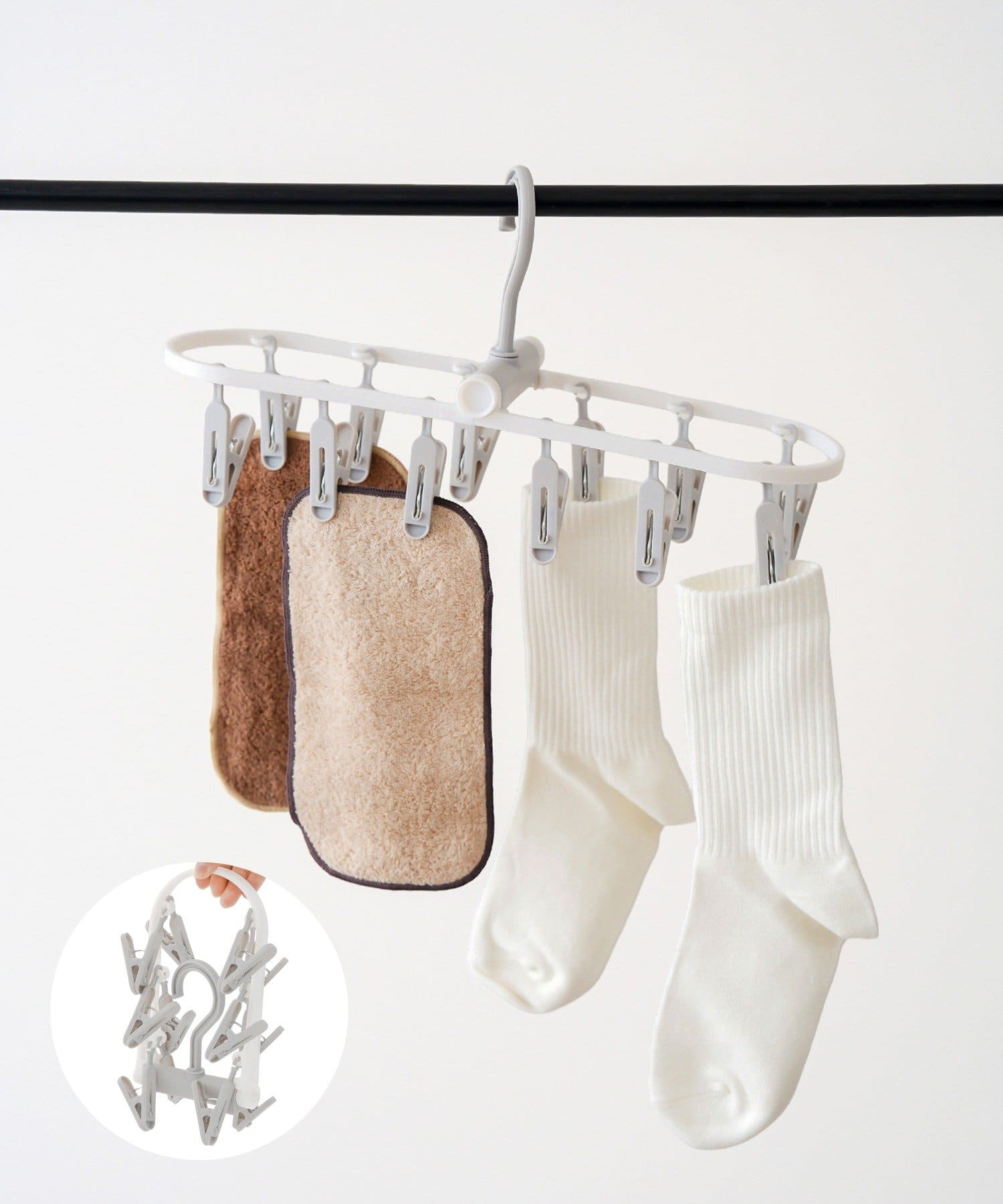 3COINS(スリーコインズ) トラベル折りたたみピンチハンガー