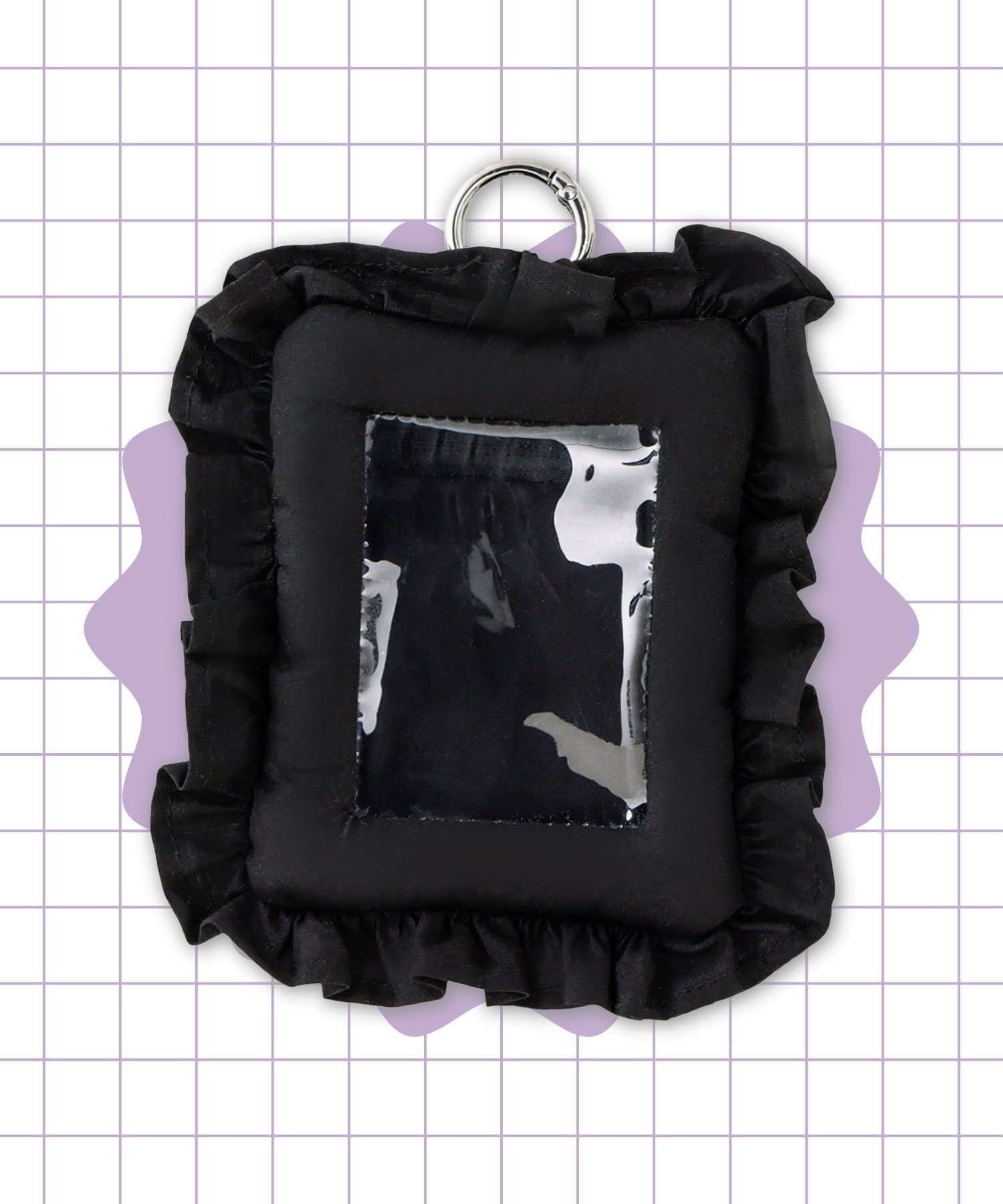 3COINS(スリーコインズ) フリルトレカケース