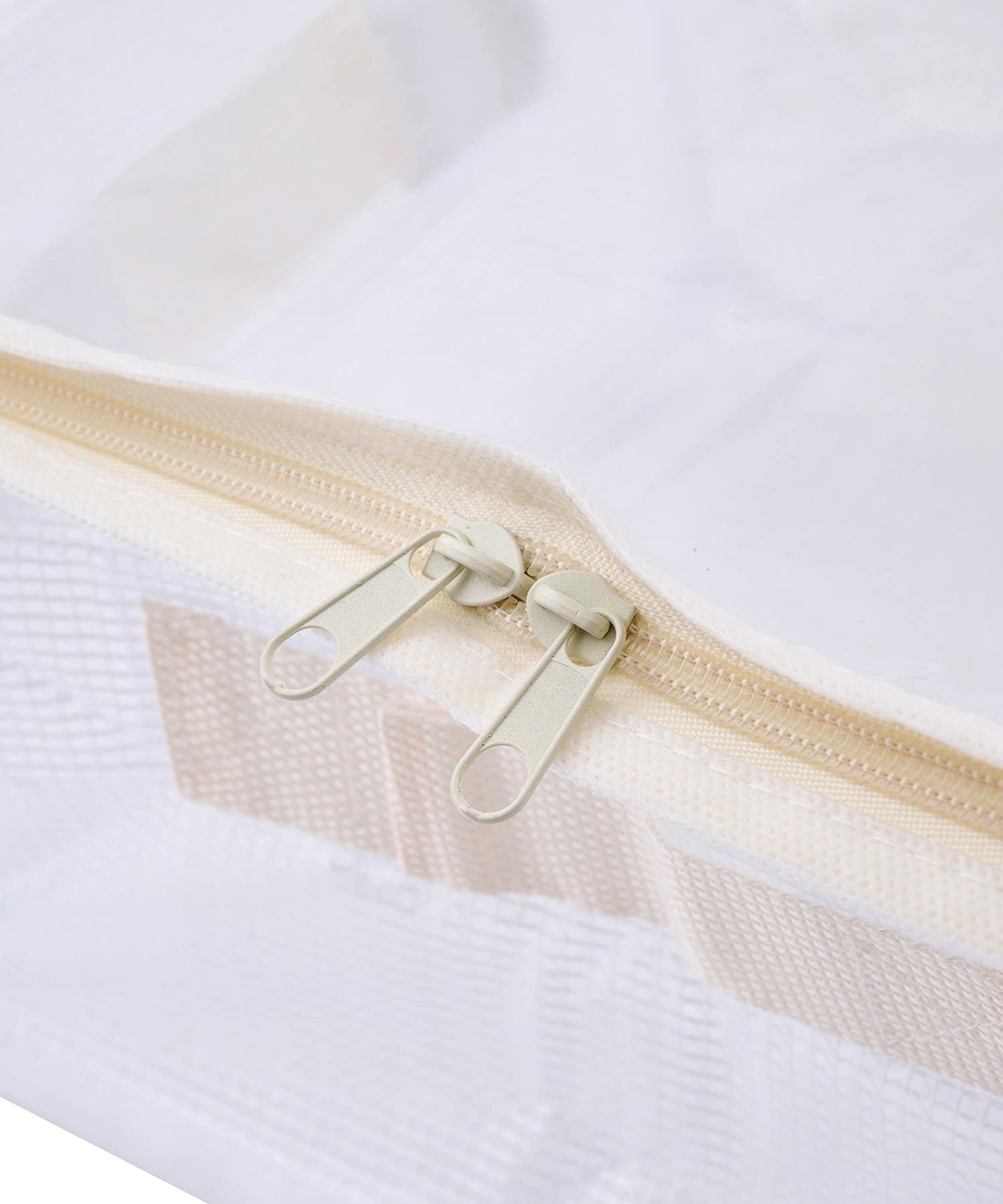 3COINS(スリーコインズ) コミックも入る小分け収納