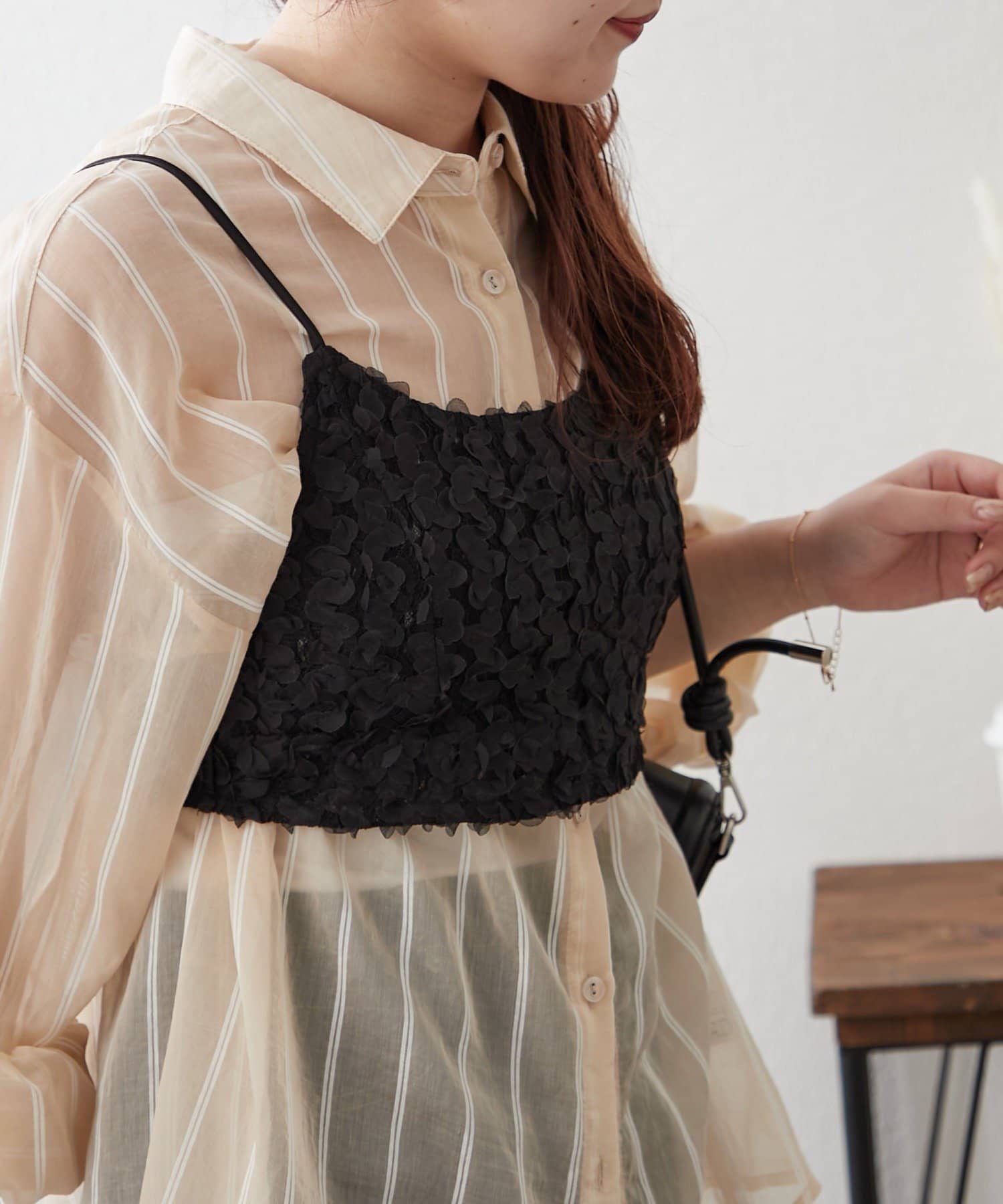 NICE CLAUP / OLIVE des OLIVE OUTLET(ナイスクラップ  / オリーブ デ オリーブ アウトレット) 【continuer】Ｖネックビスチェ