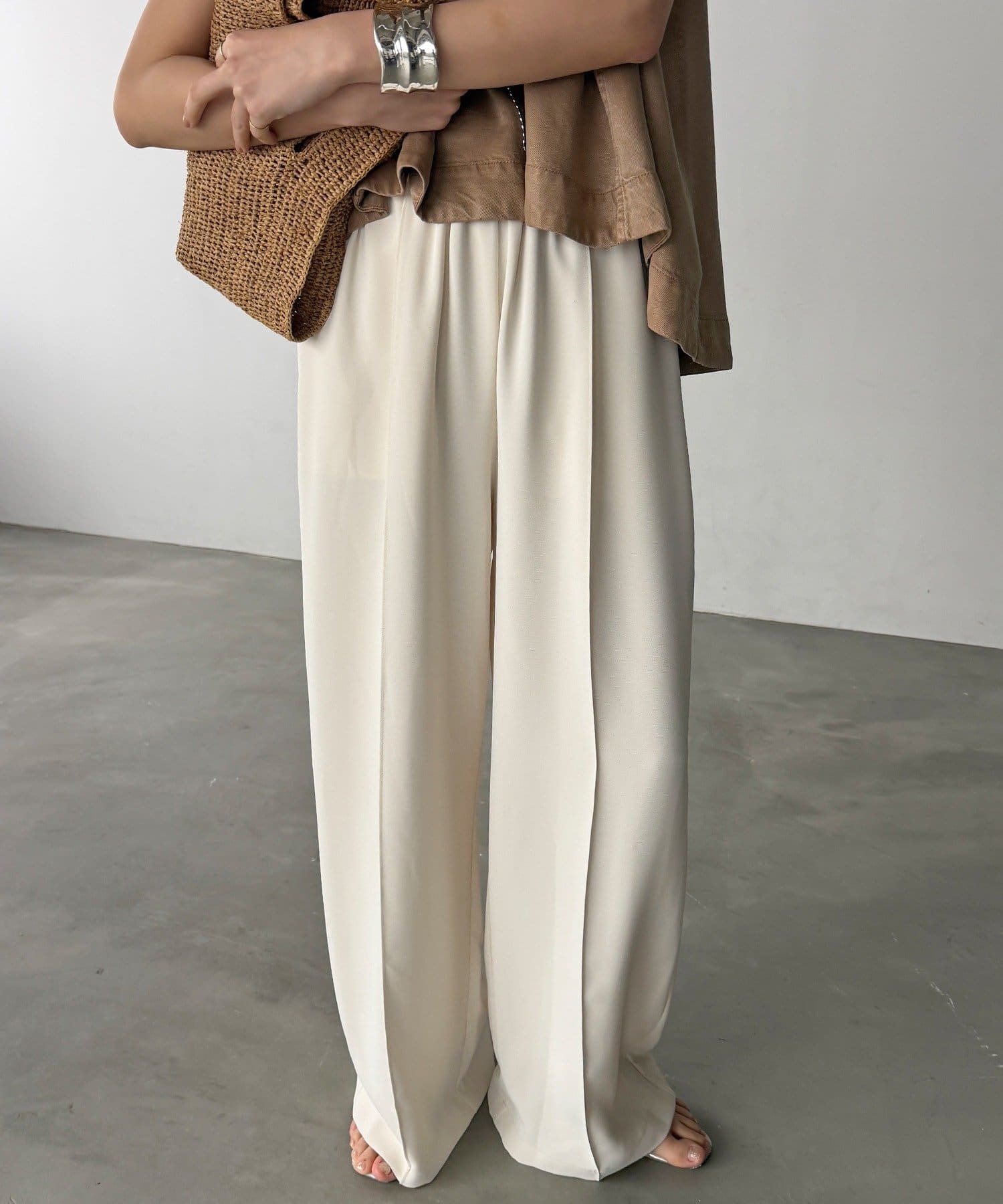 DOUDOU(ドゥドゥ) 接触冷感ピンタックワイドパンツ