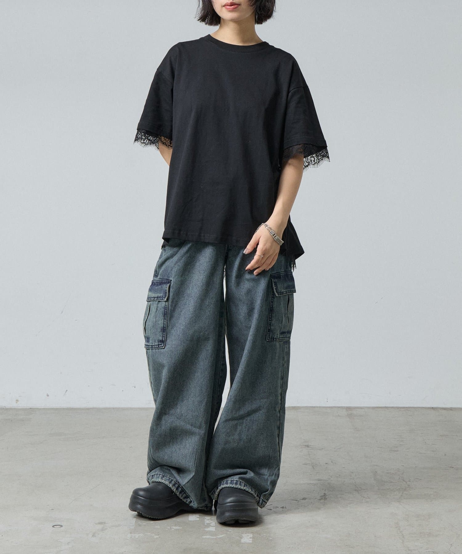 -goocy-(グーシー) バックスリットレース切替Tシャツ
