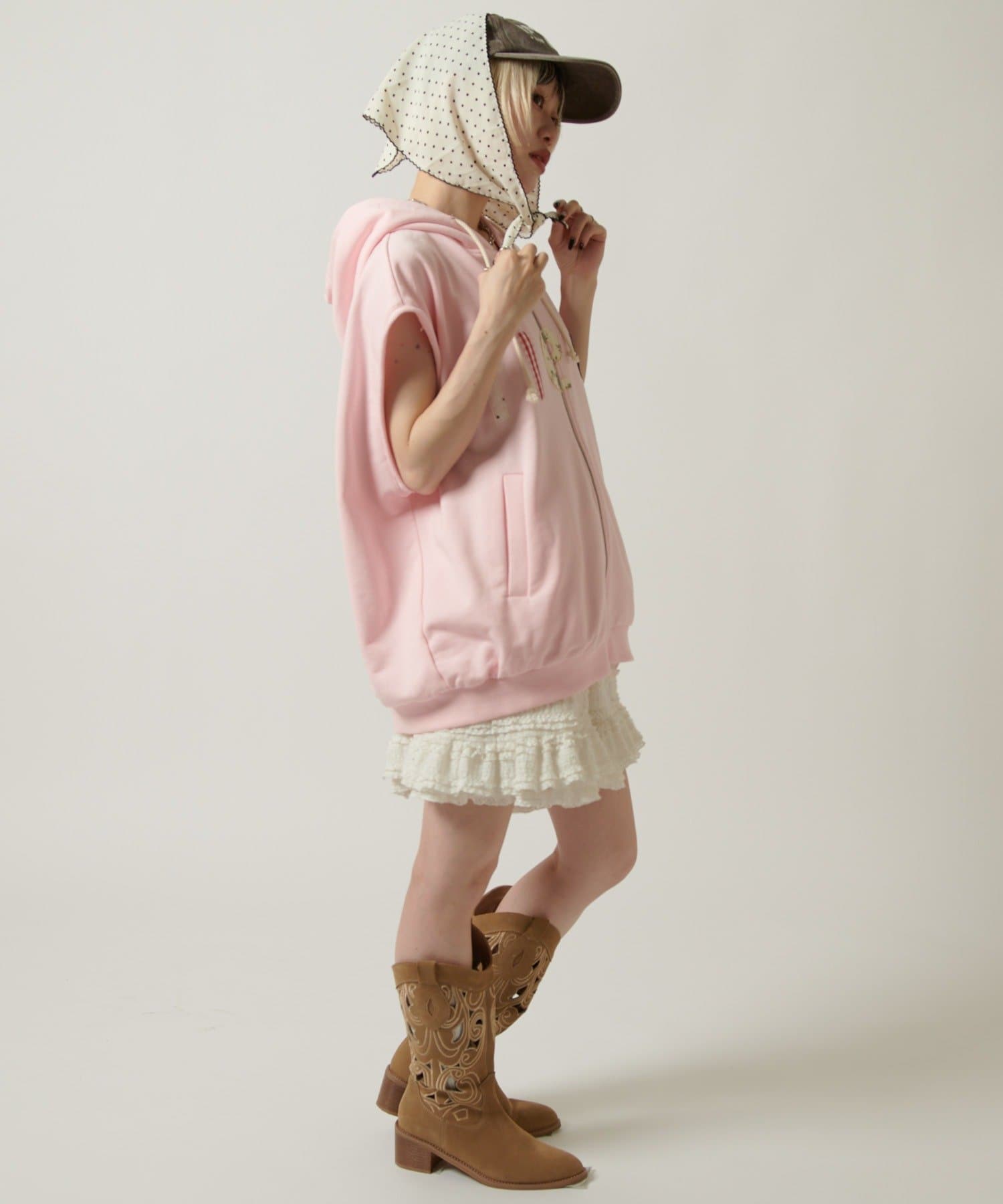 w closet(ダブルクローゼット) ノースリパッチワークパーカー