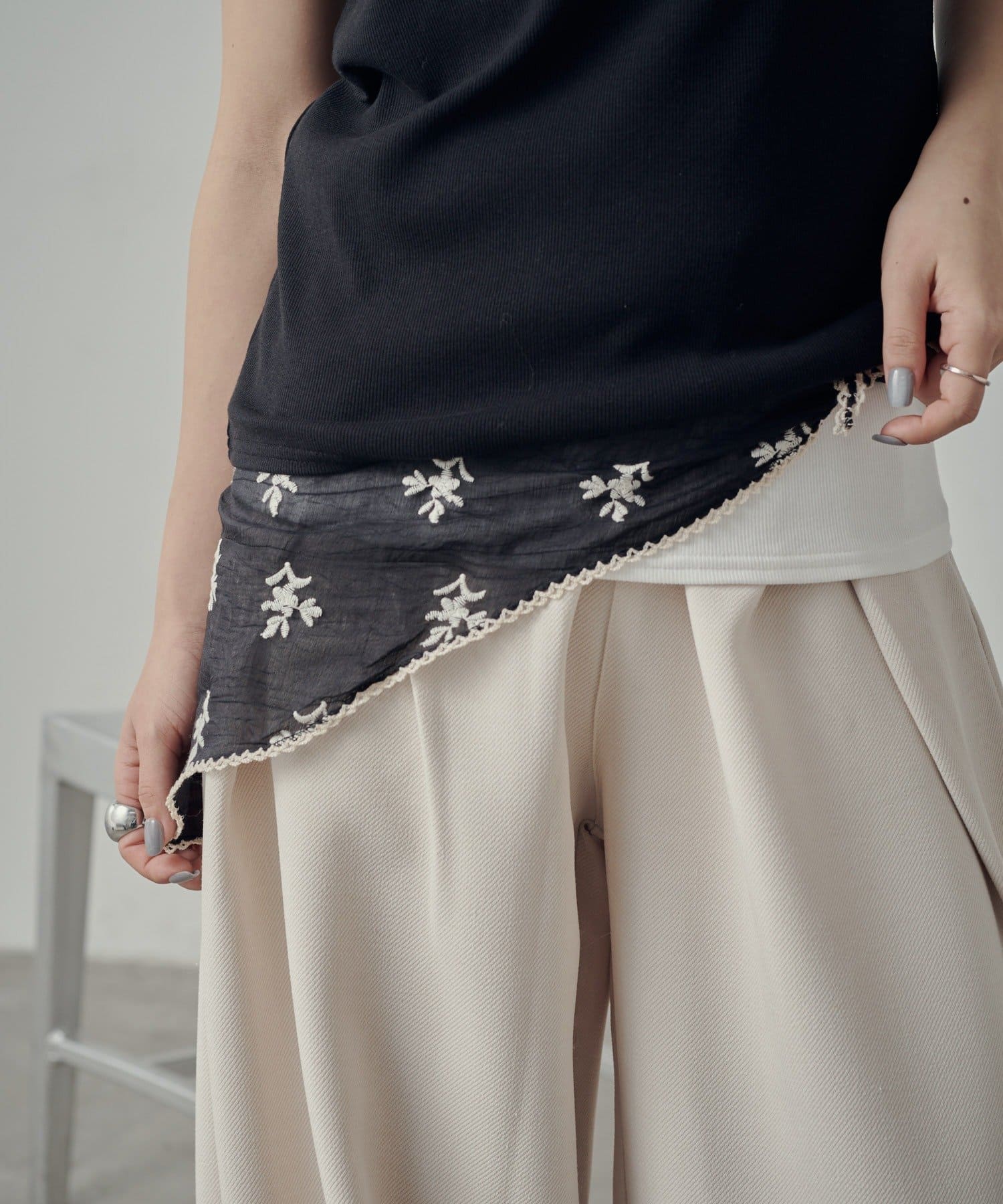 -goocy-(グーシー) 【ワンポイントアイテム！】リーフレーススカーフ