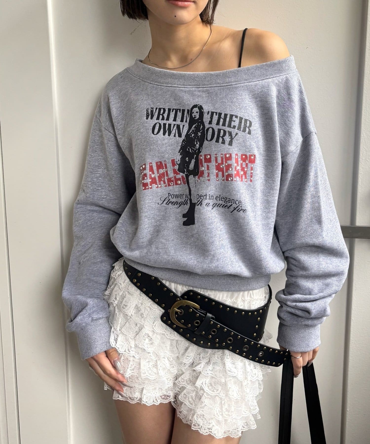 OUTLET(アウトレット) 【WHO'S WHO gallery】ラインストーンコンパクトオフショル