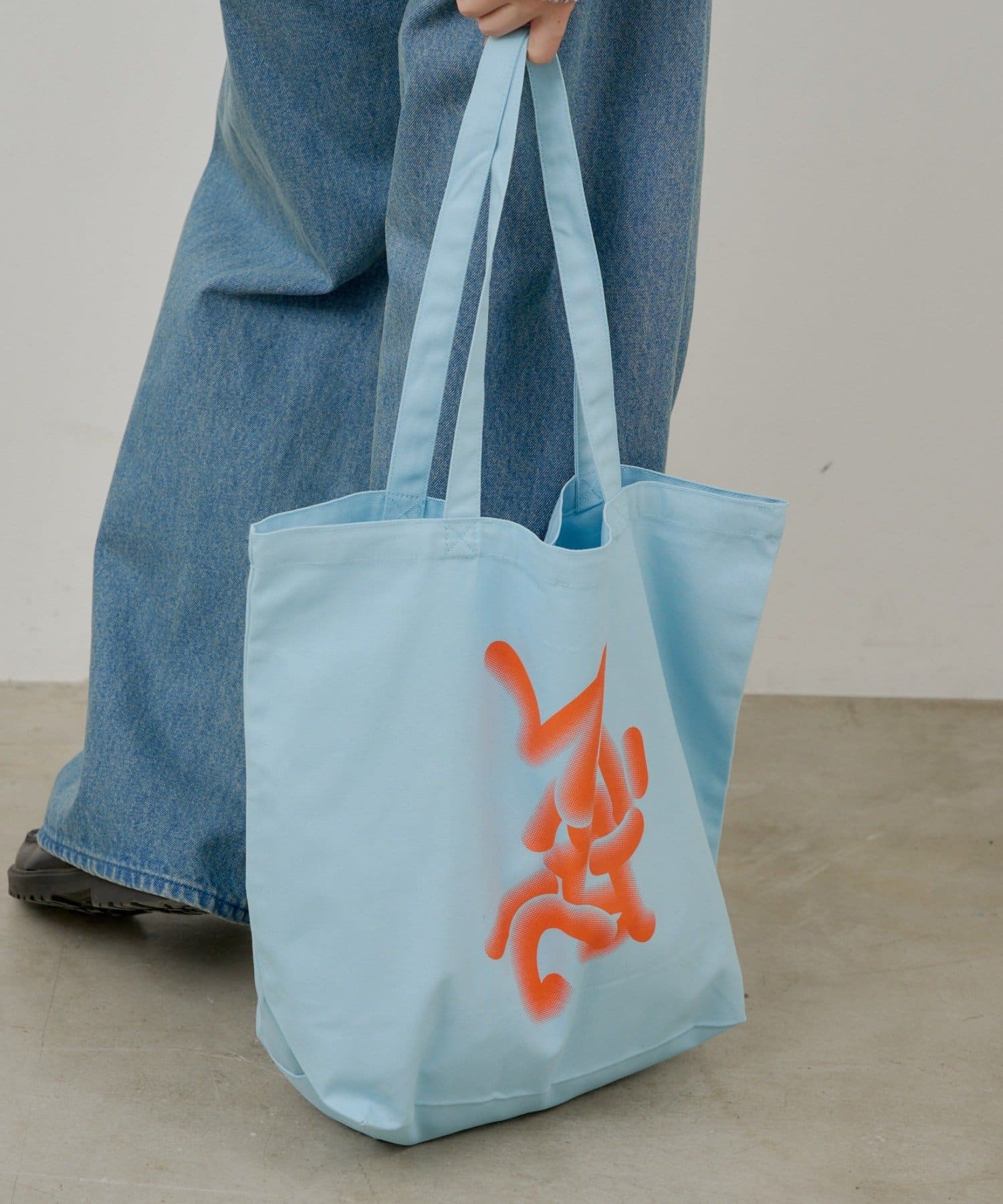 OUTLET(アウトレット) 【Kastane】【WHIMSIC】フローイング ロゴプリントトートバック